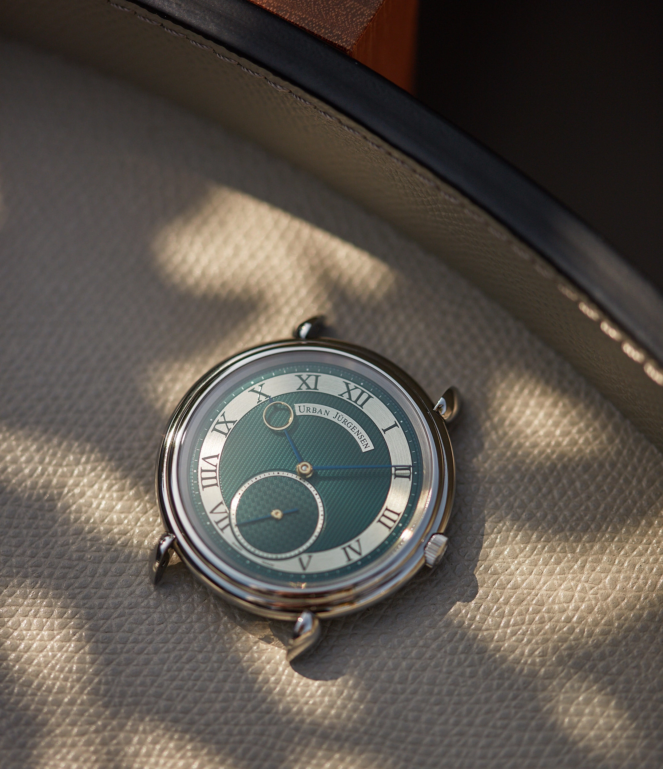 Big 8 London Edition | British Racing Green | for a good cause | Steel