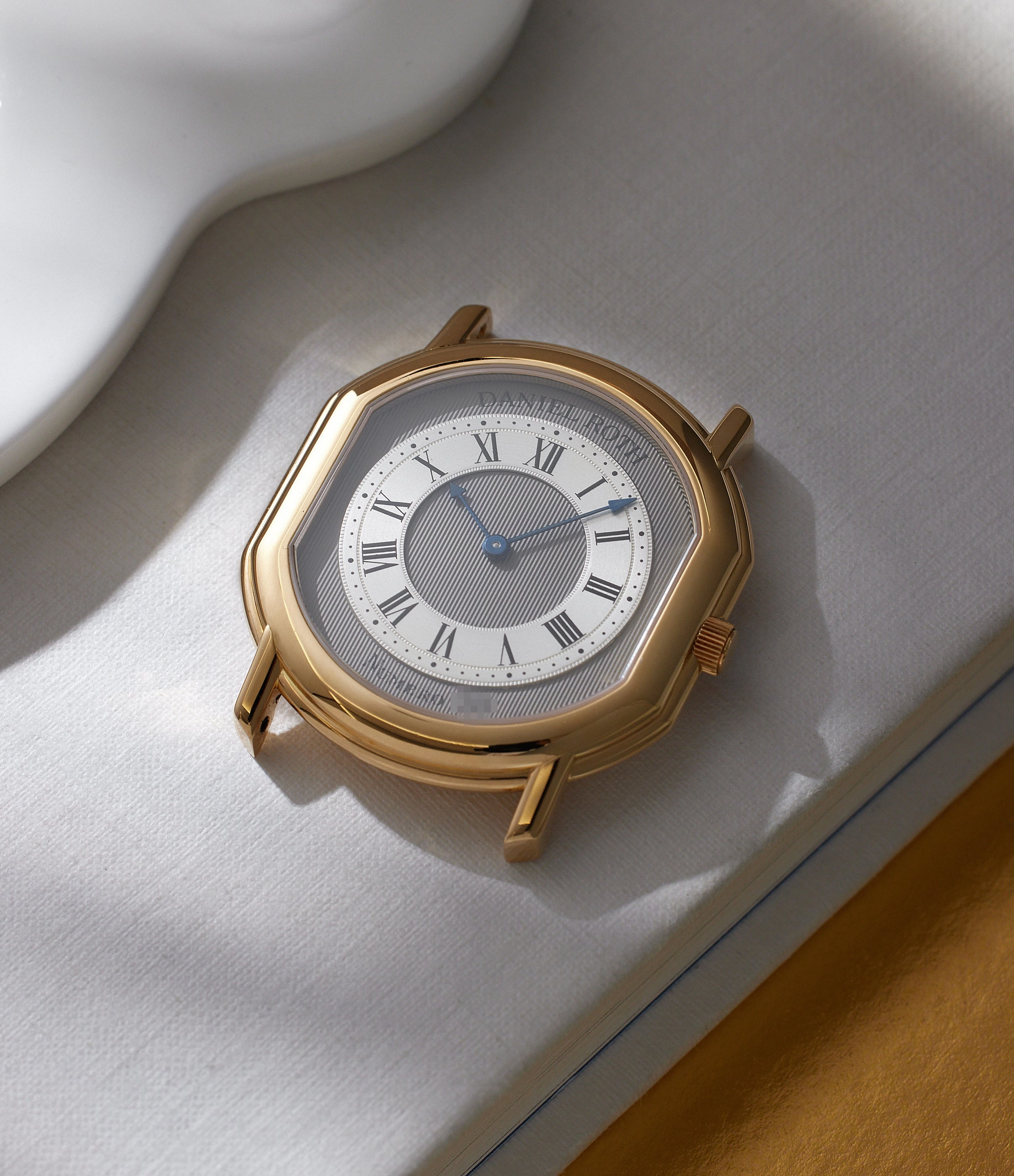 C107 | Yellow Gold