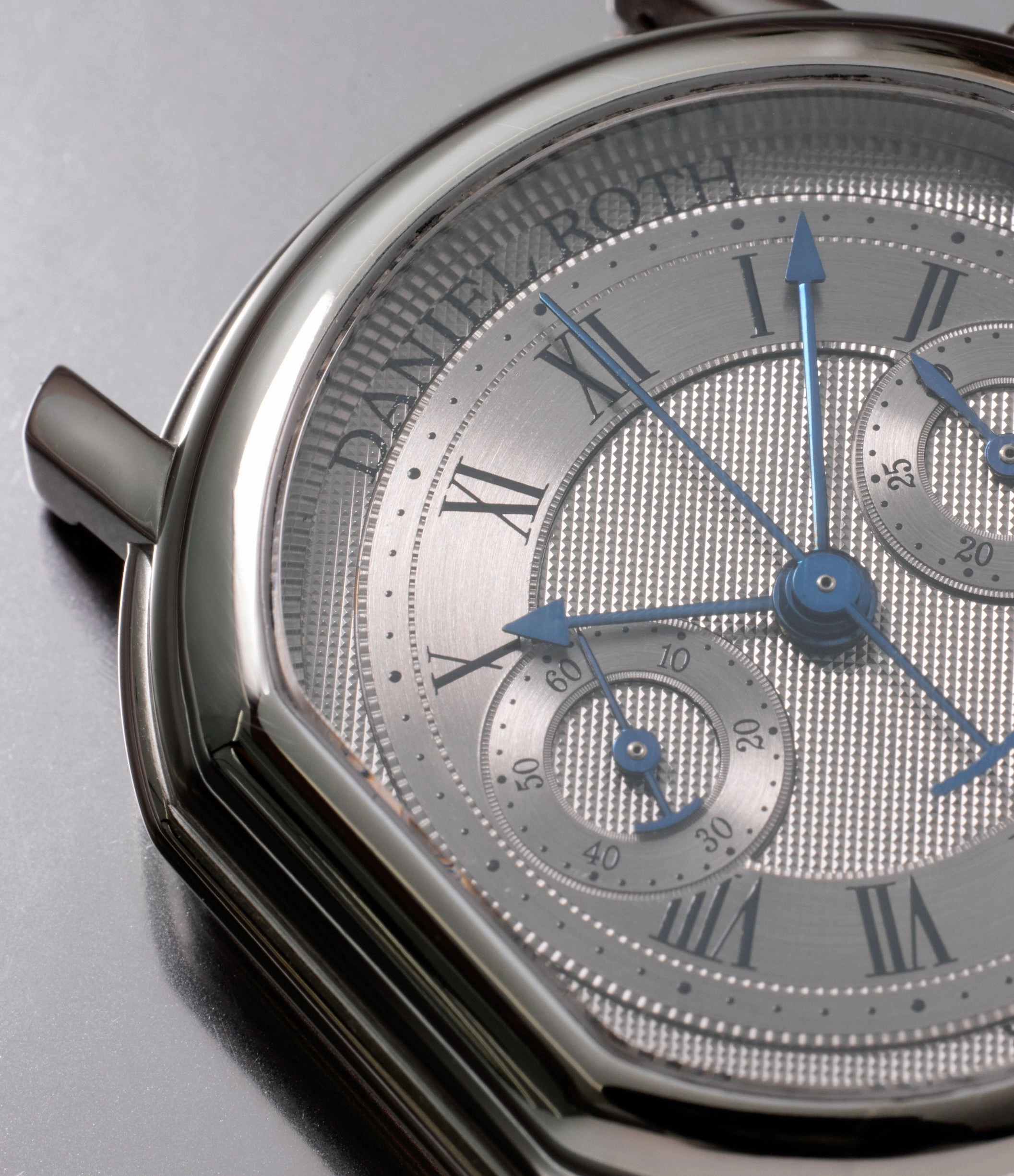 C147 Chronograph | White Gold