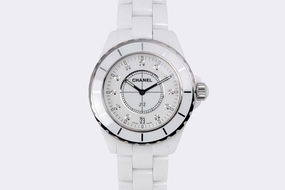 Chanel J12 Quartz H2125 Ceramic 38mm Watch
