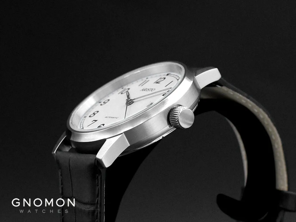 Classic White Arabic 7H168-L - Sapphire