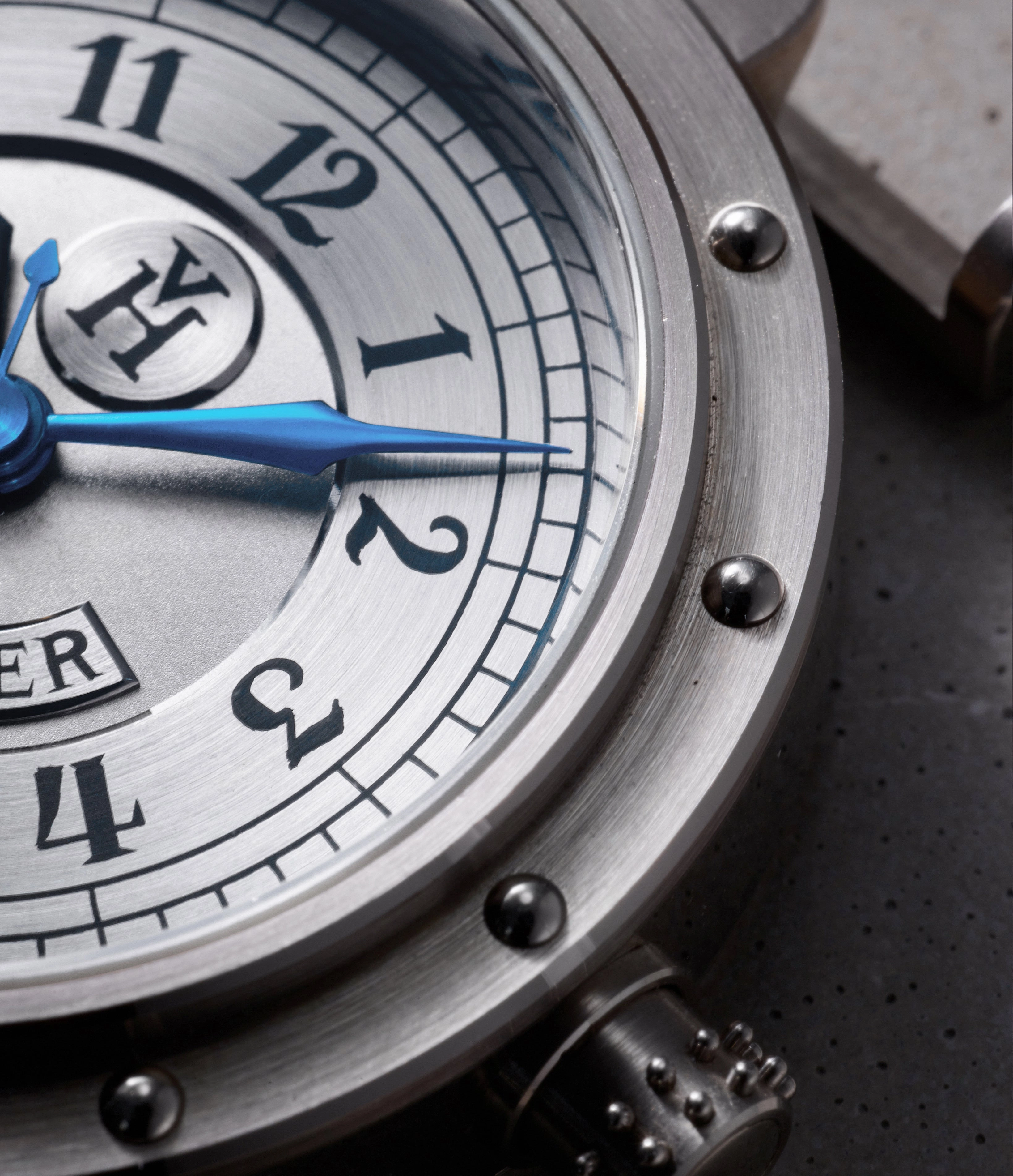 Classic | White Gold