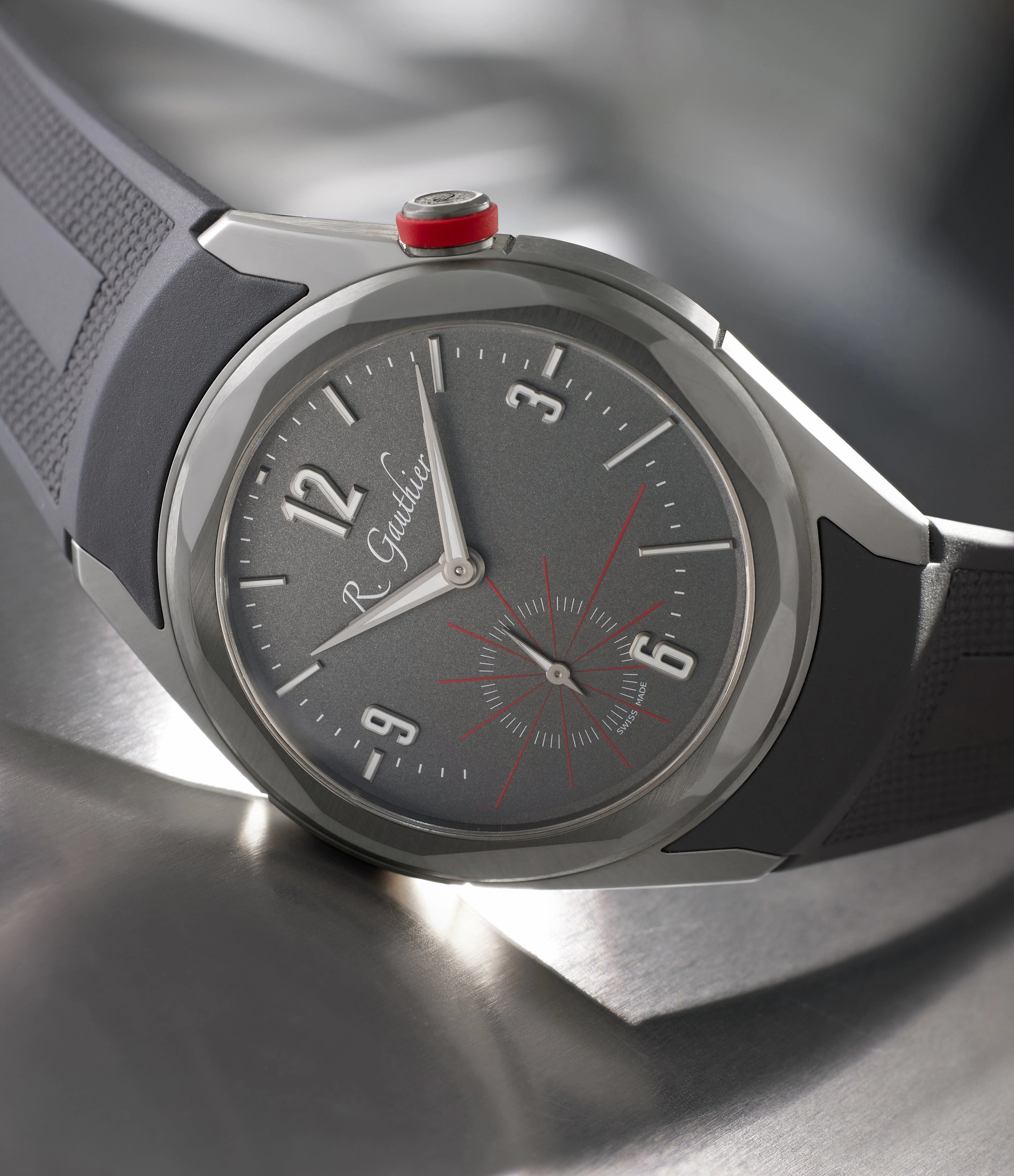 Continuum First Edition | Titanium