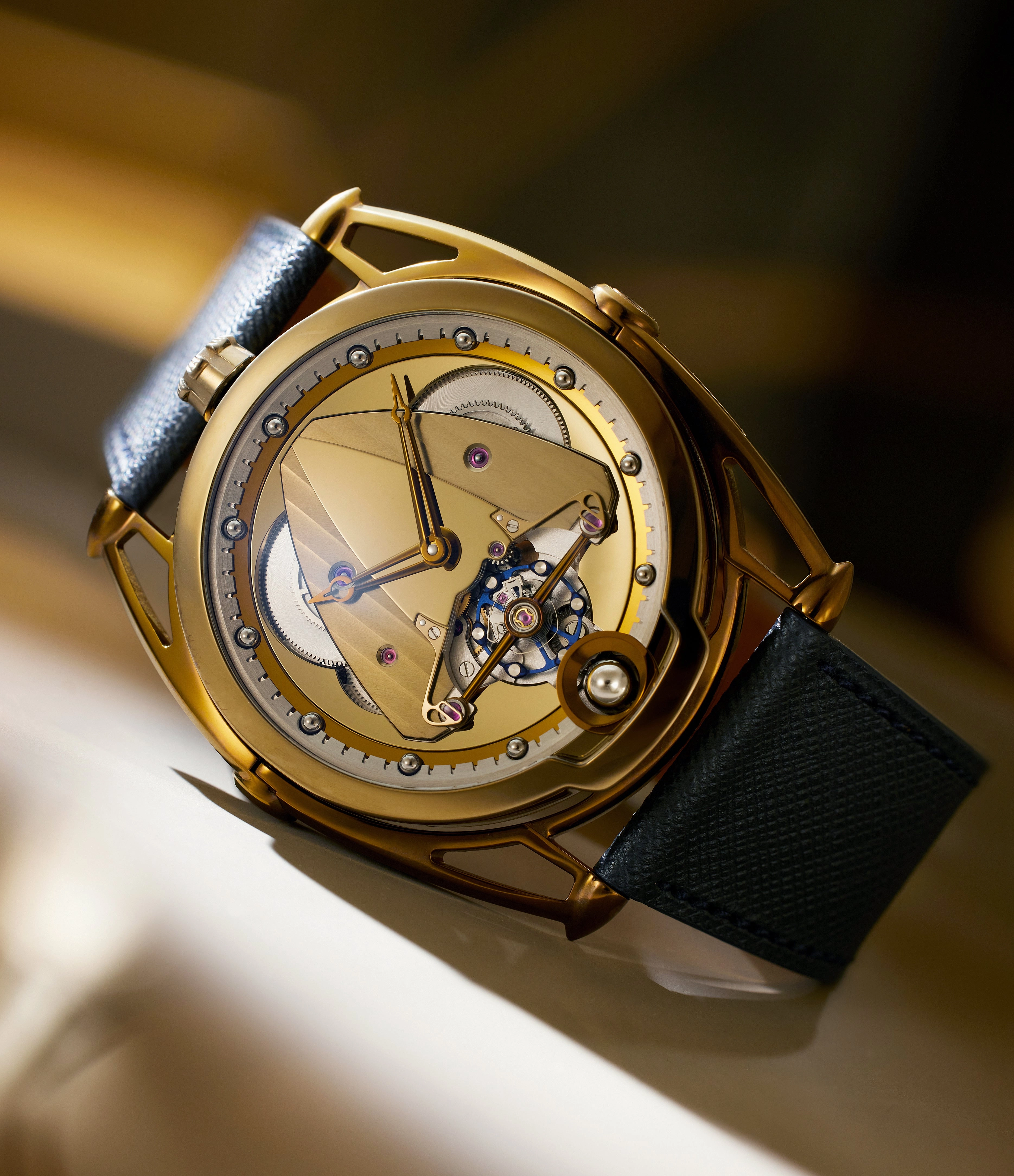 DB28 Yellow Tones | Titanium