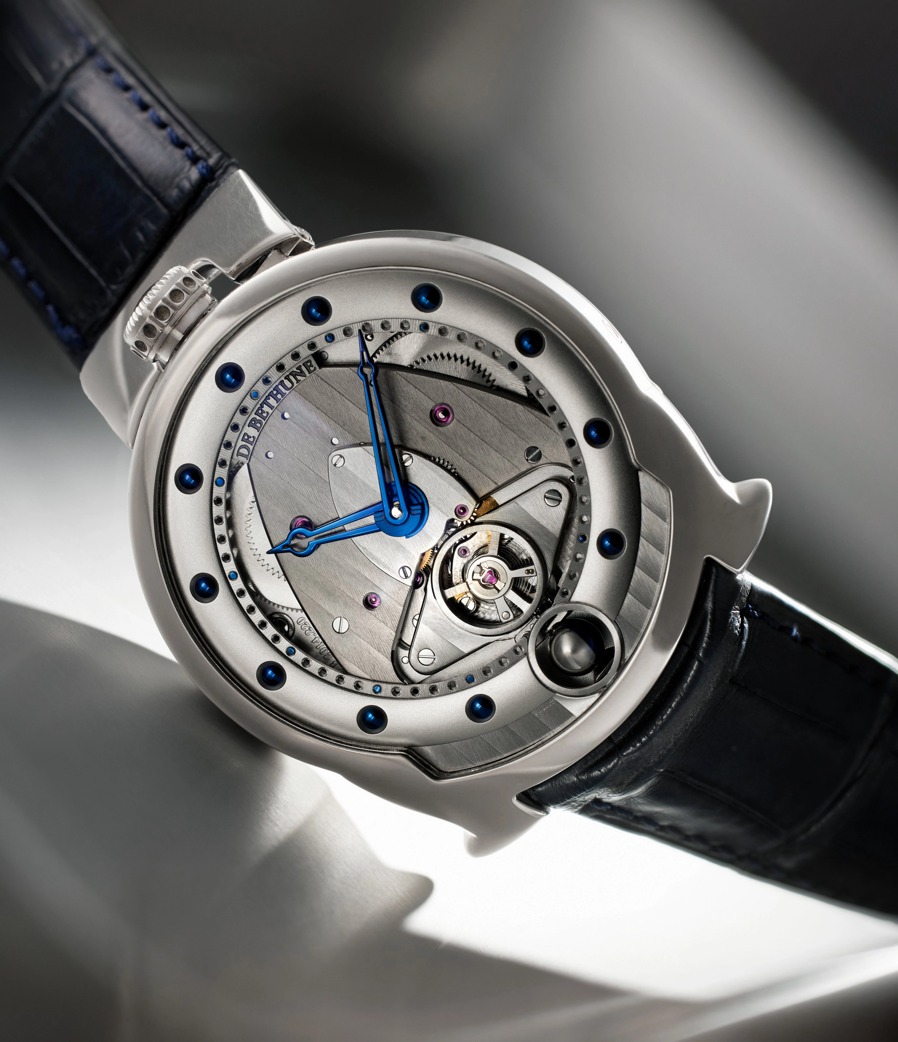 DBS W | White Gold