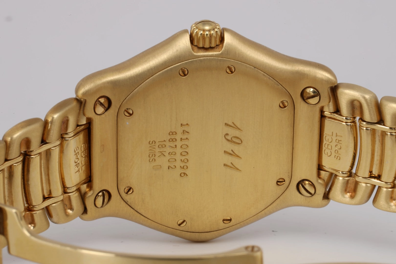Ebel Sportwave 887902 18k Yellow Gold 34mm Watch (131.07g.)