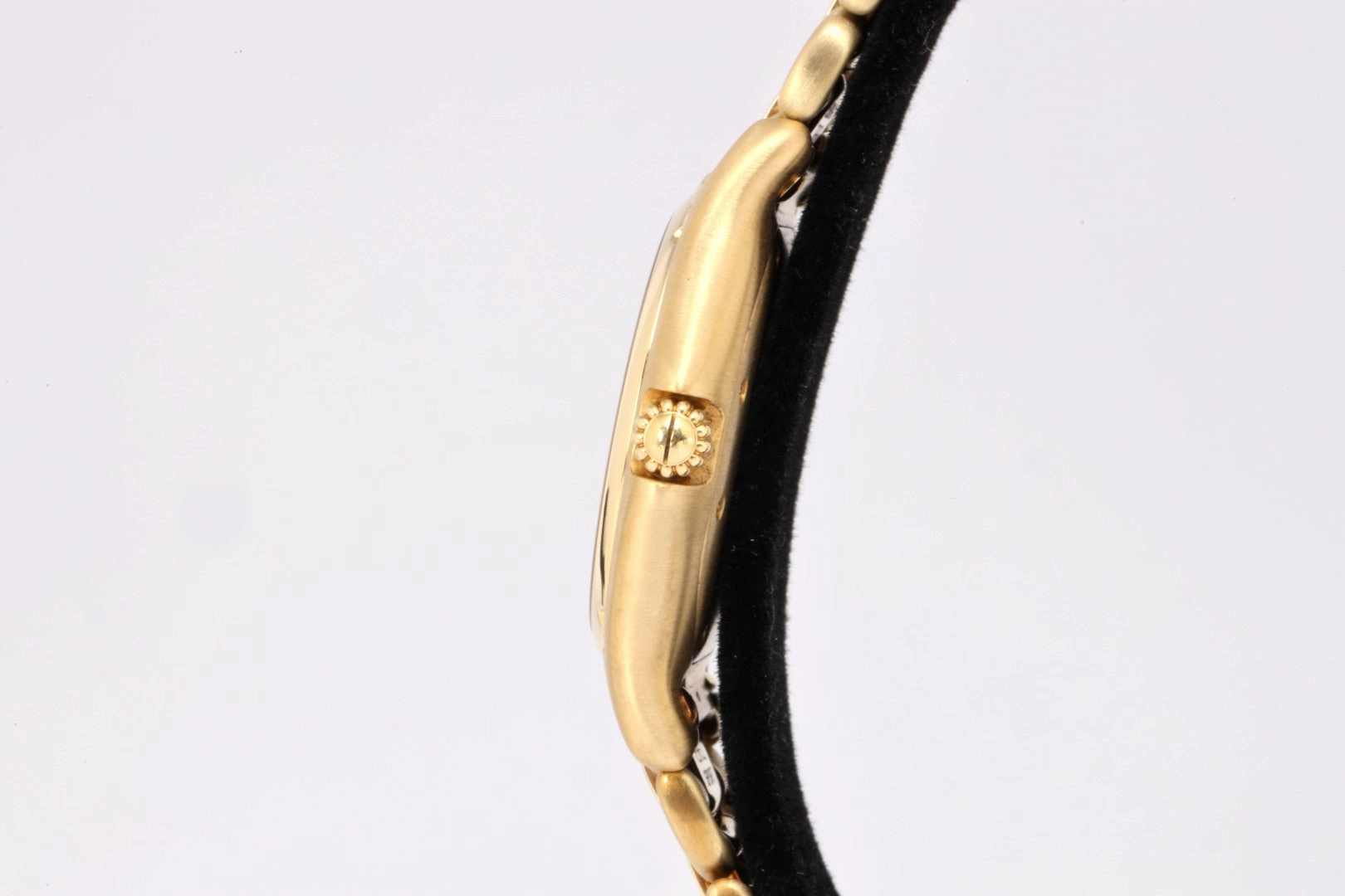 Ebel Sportwave 887902 18k Yellow Gold 34mm Watch (131.07g.)