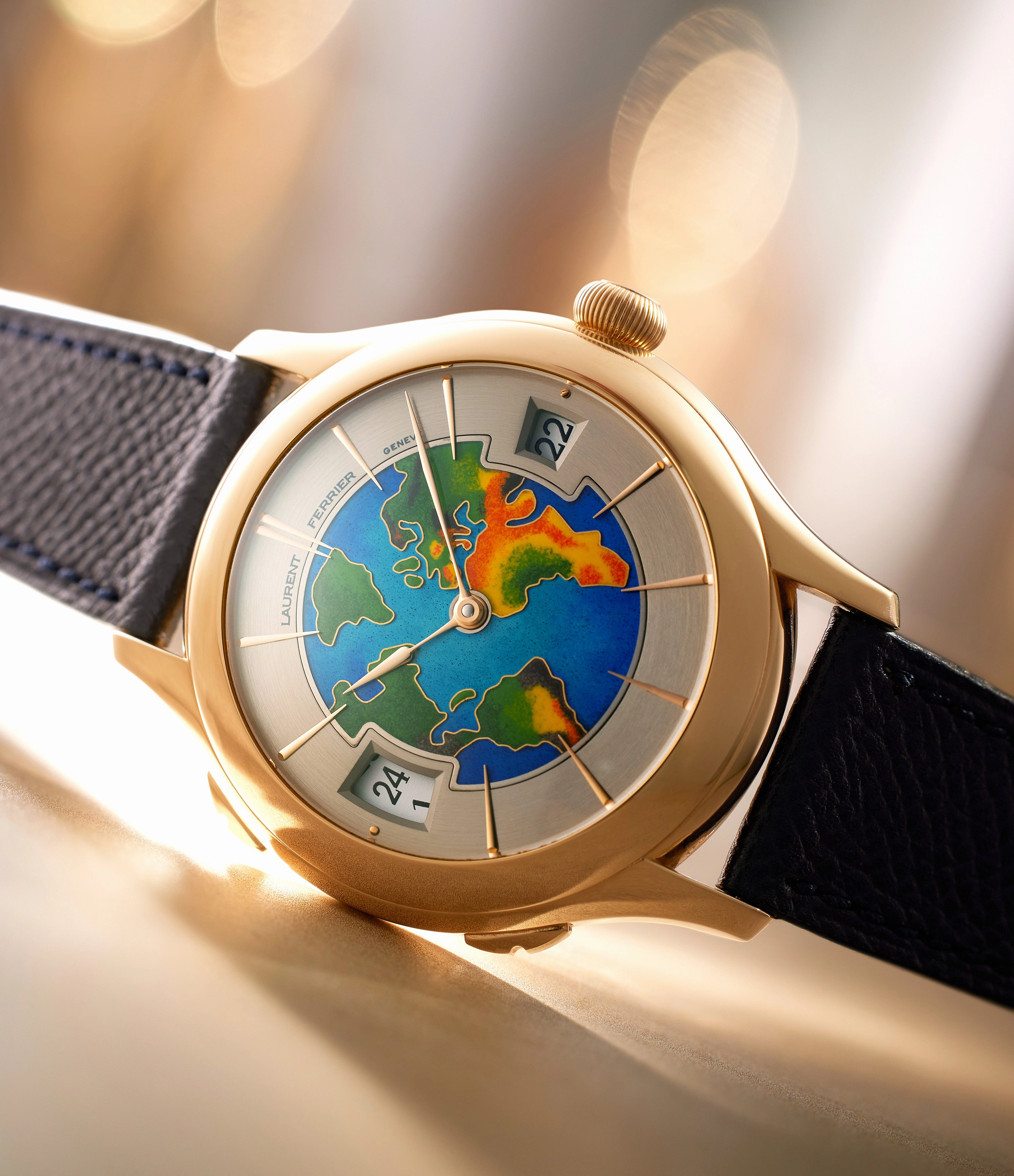 Galet Traveller | Cloisonn World Enamel Dial | Red Gold