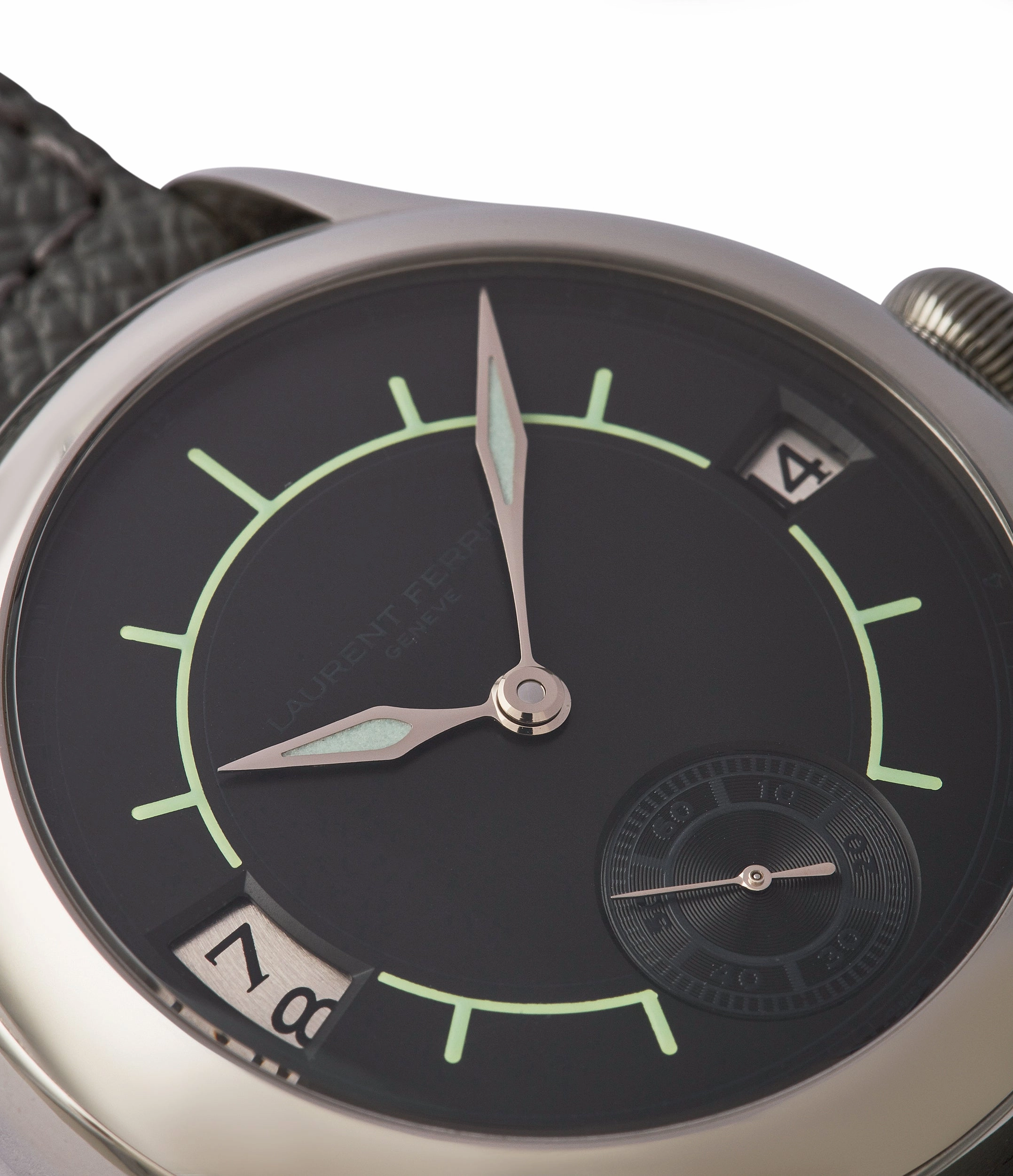 Galet Traveller Boral LF 230.01 | Luminous Sector Dial | Steel