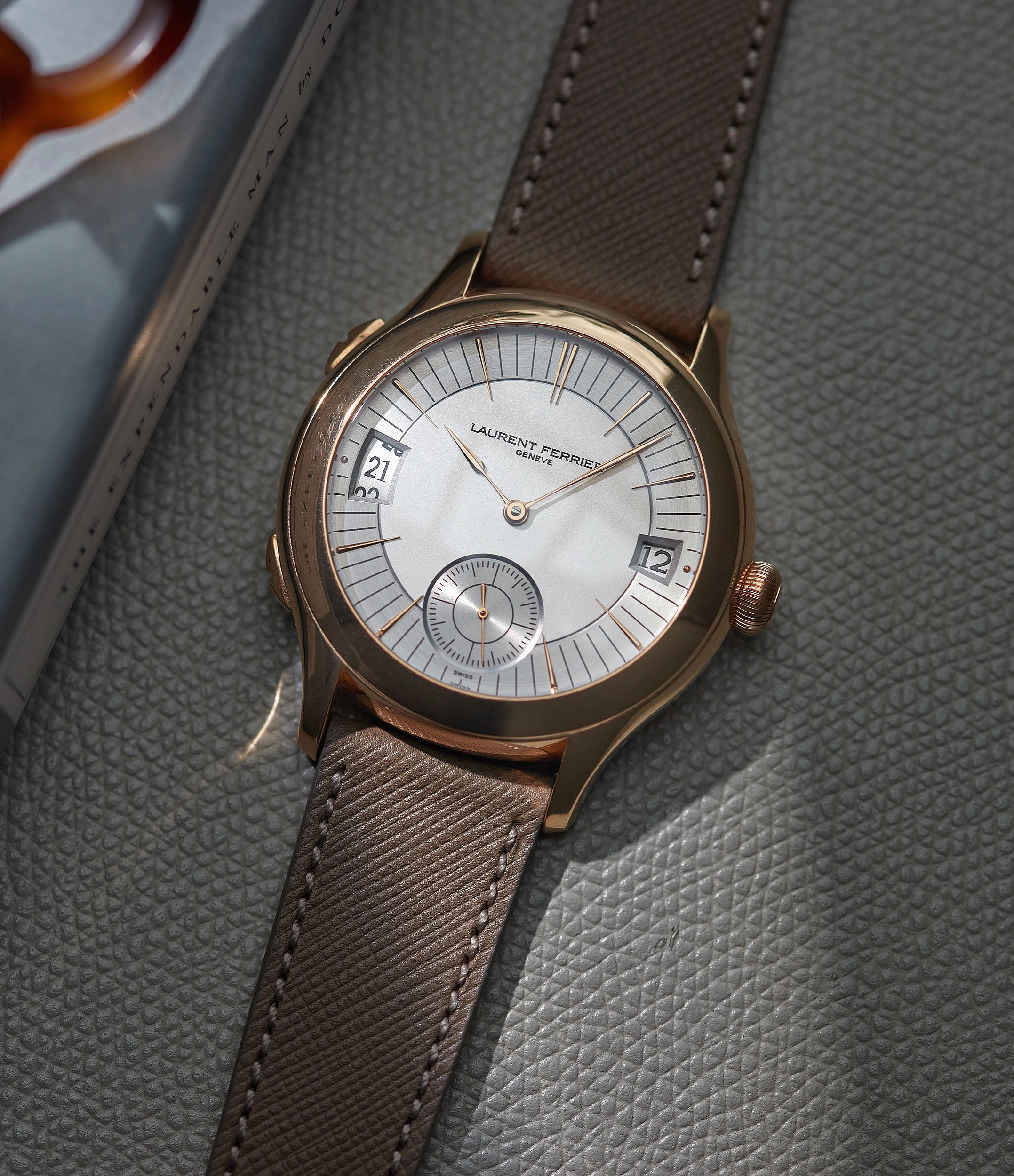 Galet Traveller LF 230.01 | Rose Gold