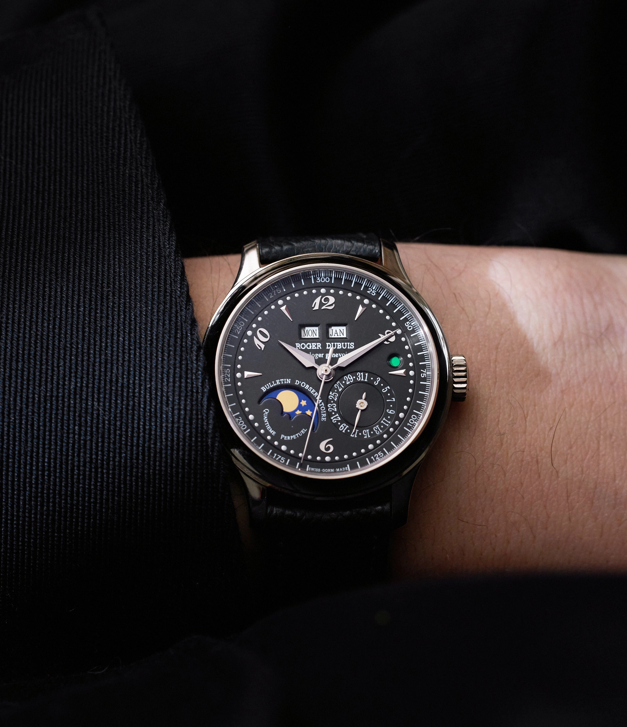 Hommage 37 | Perpetual Calendar | 18k White Gold
