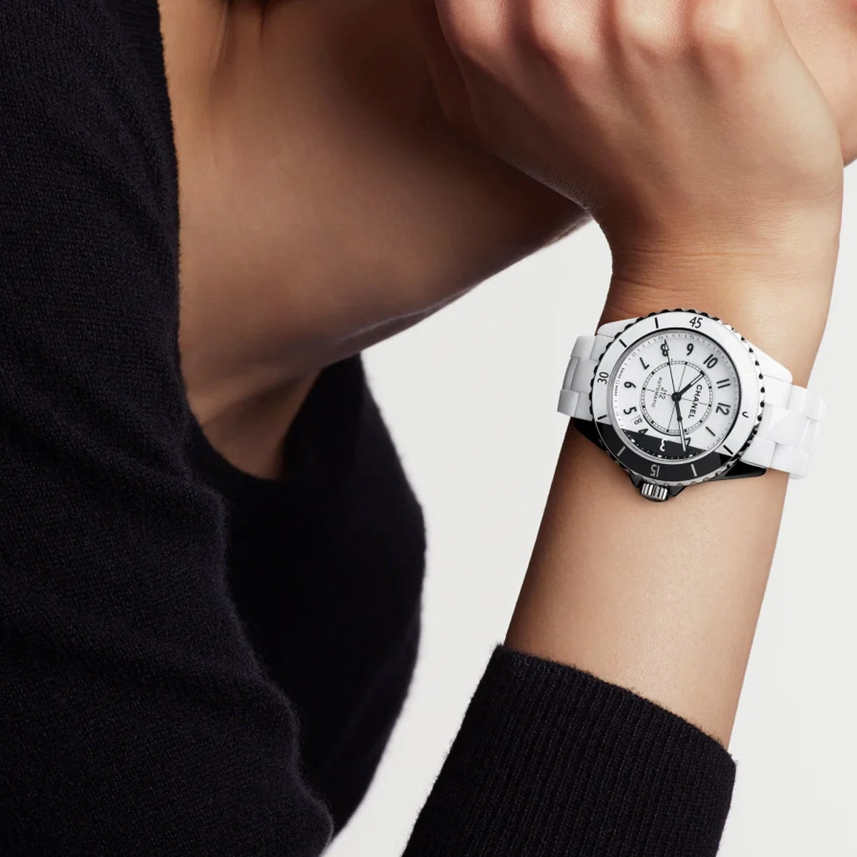 J12 Paradoxe Watch Caliber 12.1, 38 mm