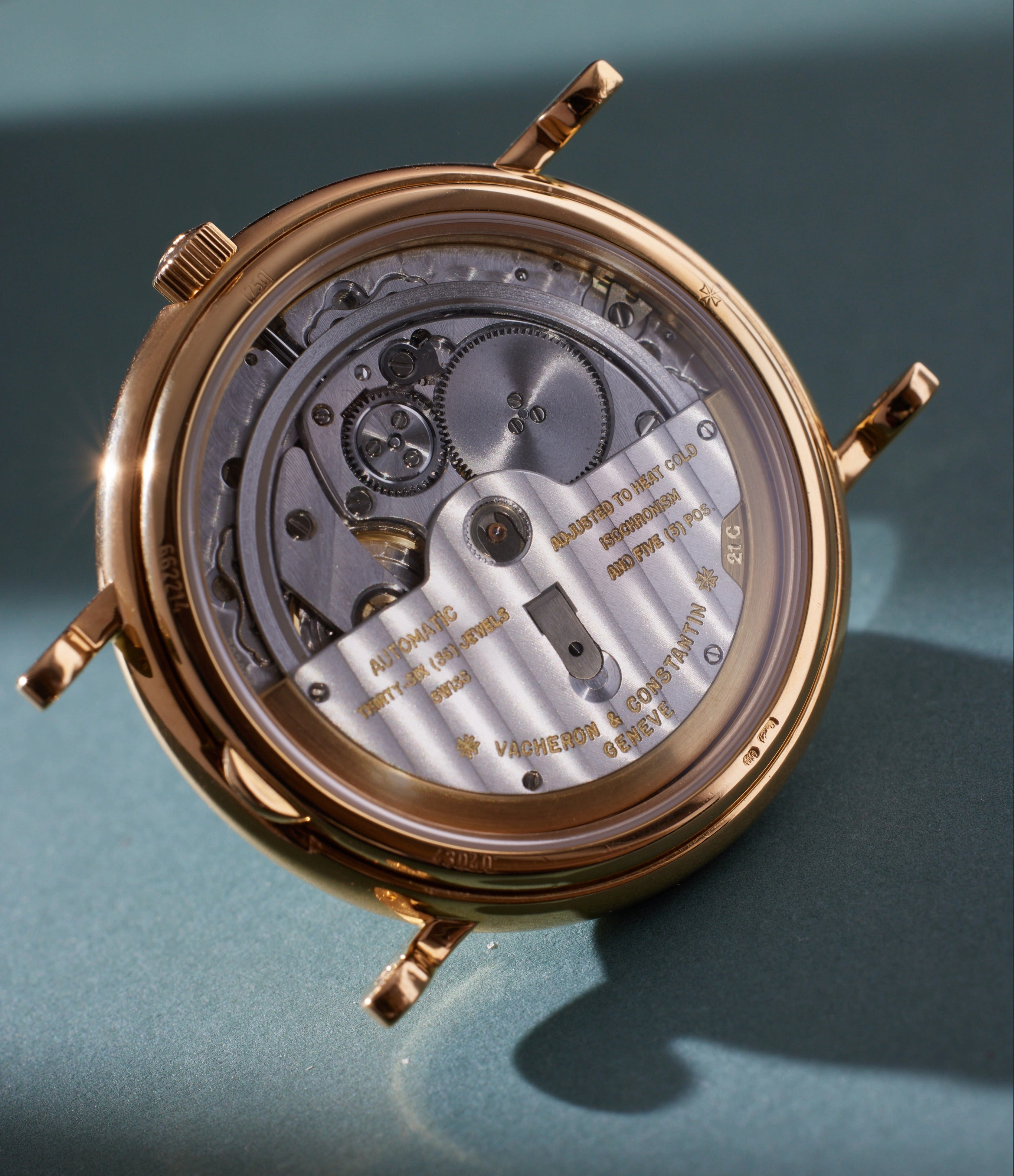 Jump Hour 43040 | Yellow Gold