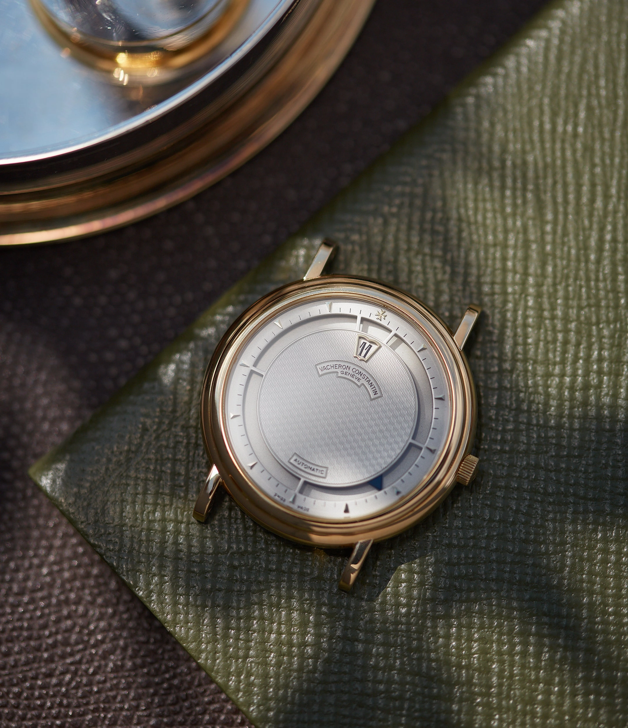 Jumping Hours | Yellow Gold