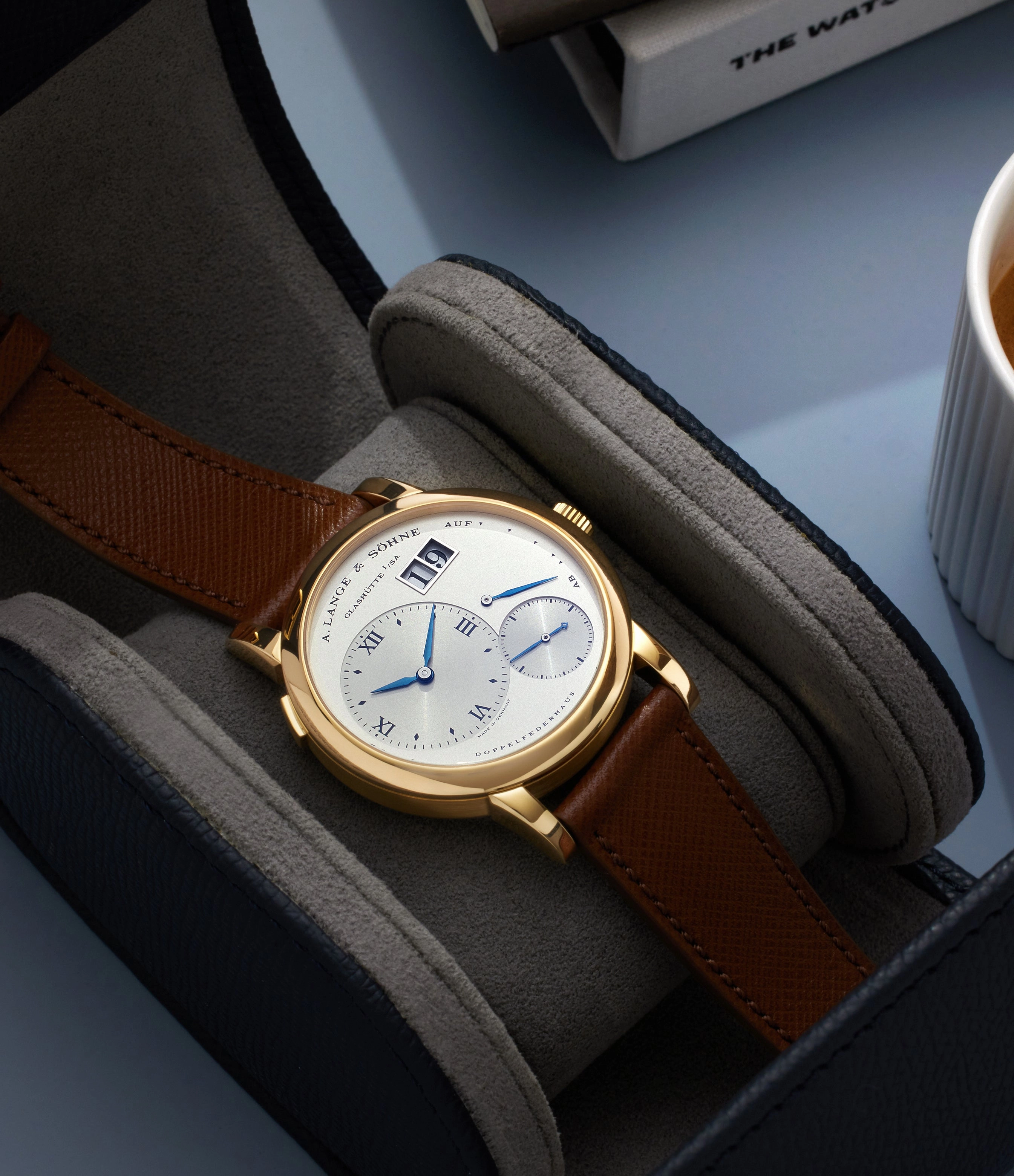 Lange 1 | 101.002 | Closed Caseback | Yellow Gold