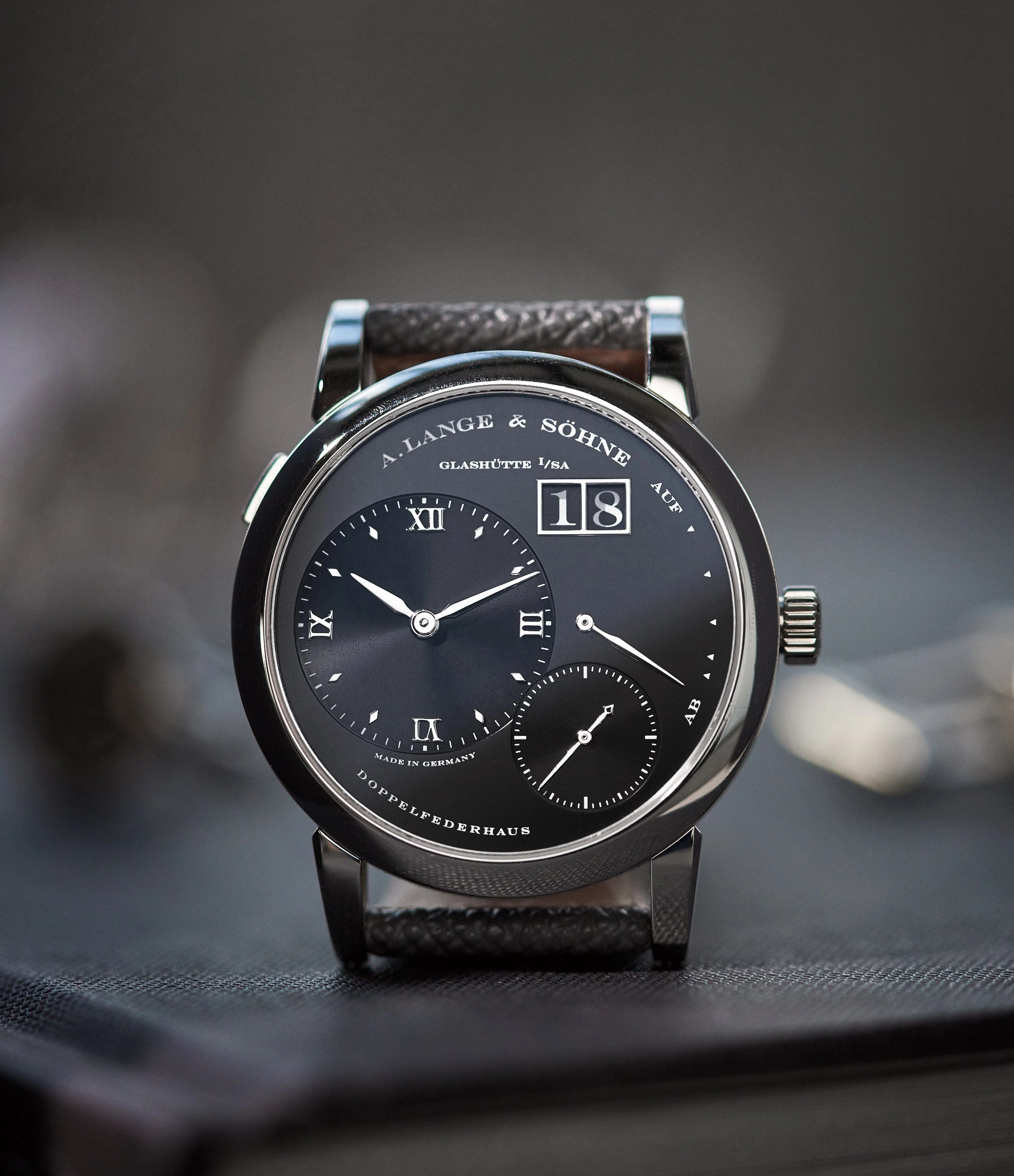 Lange 1 'Darth' | Platinum
