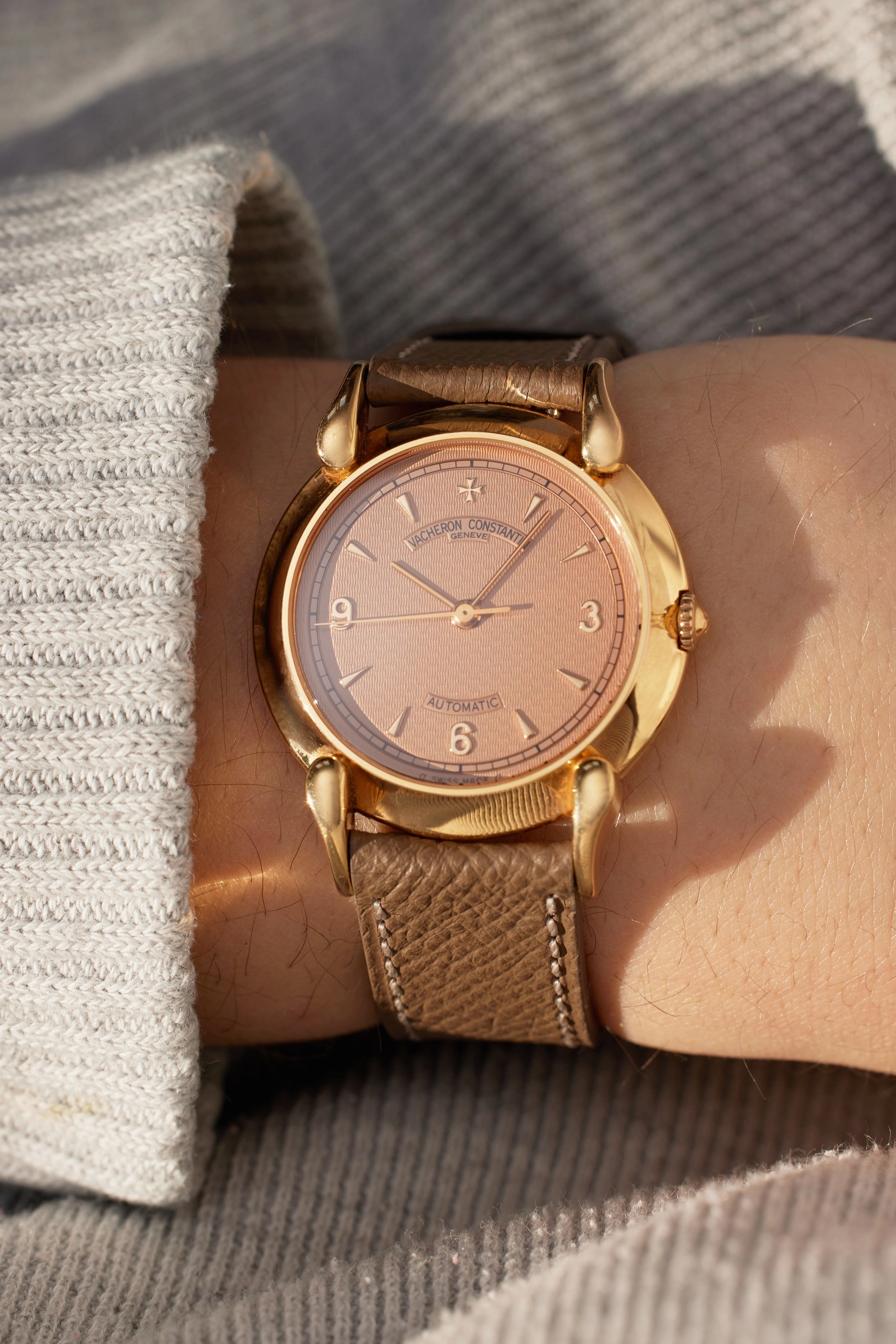 Les Historiques reference 48003 | Rose Gold