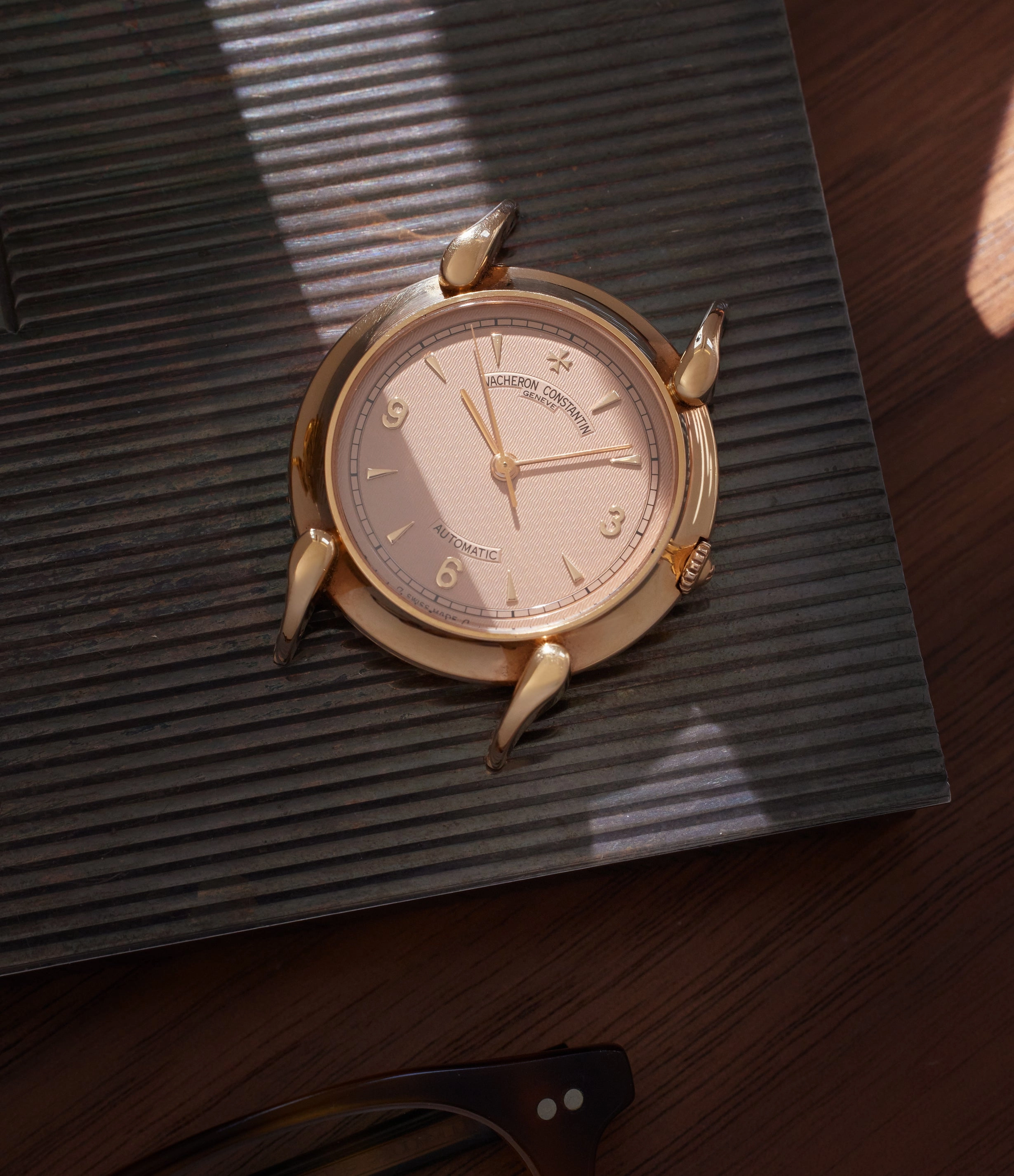 Les Historiques reference 48003 | Rose Gold