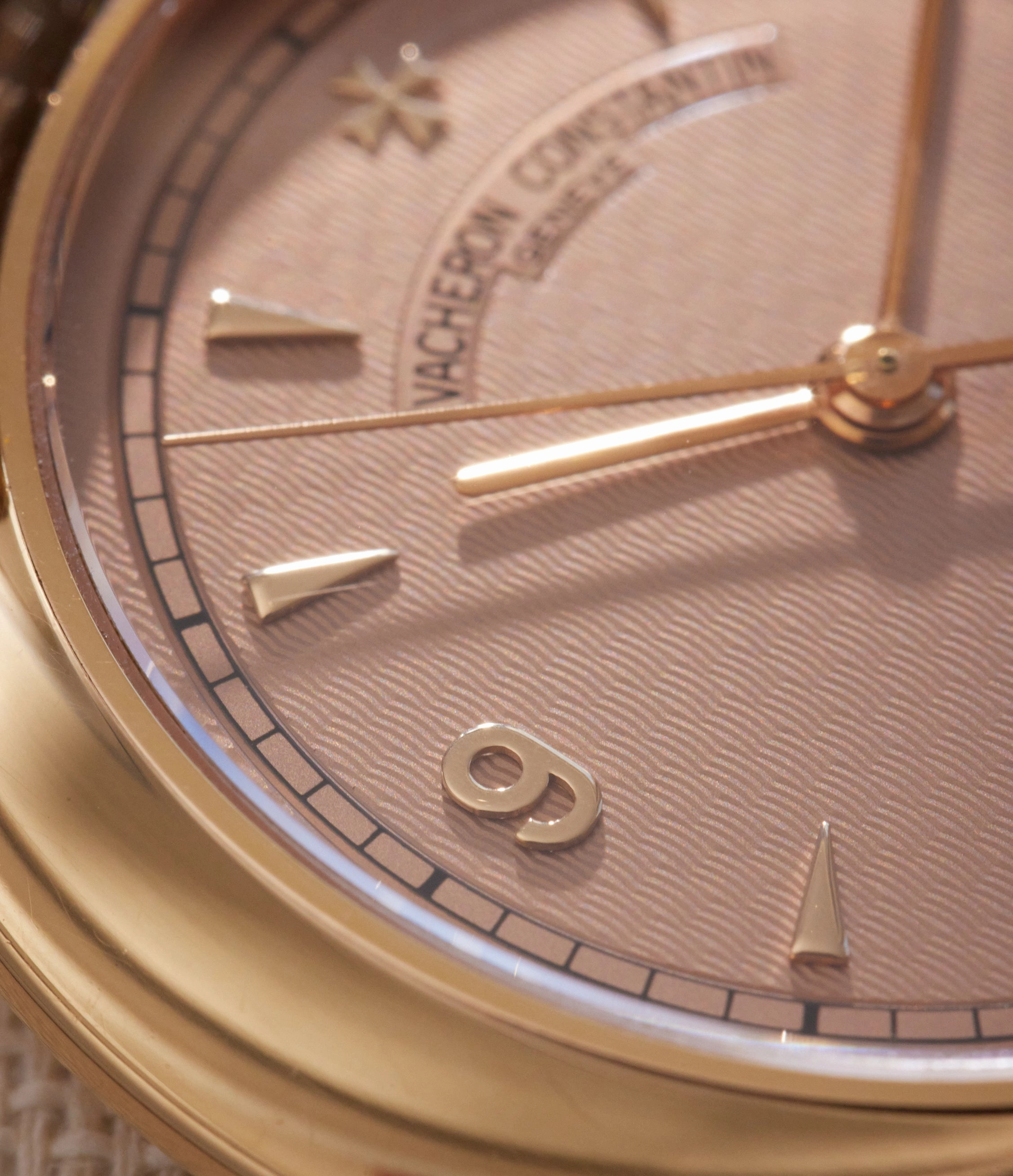 Les Historiques reference 48003 | Rose Gold