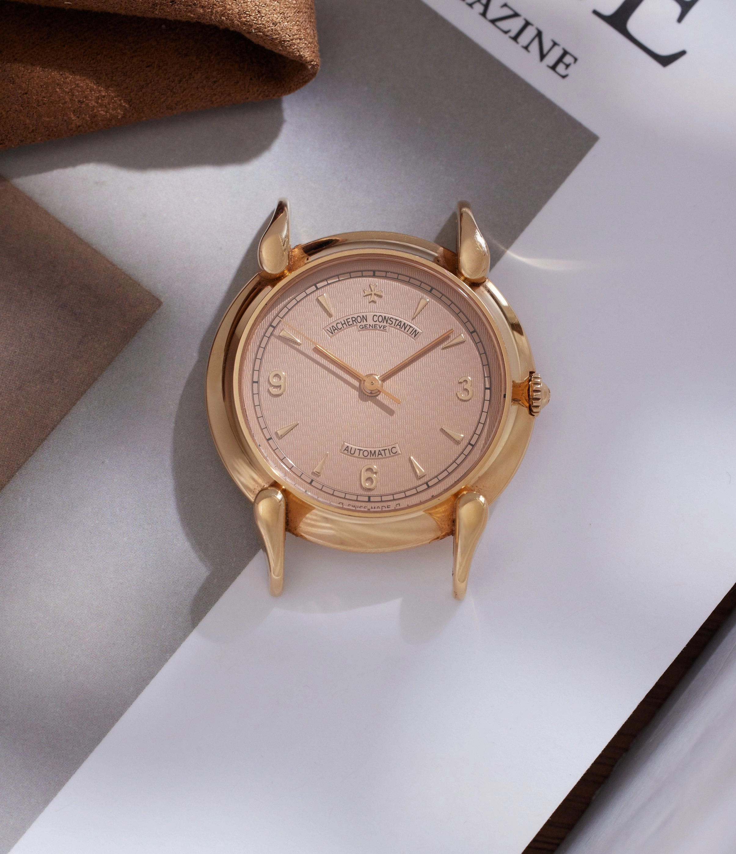 Les Historiques reference 48003 | Rose Gold