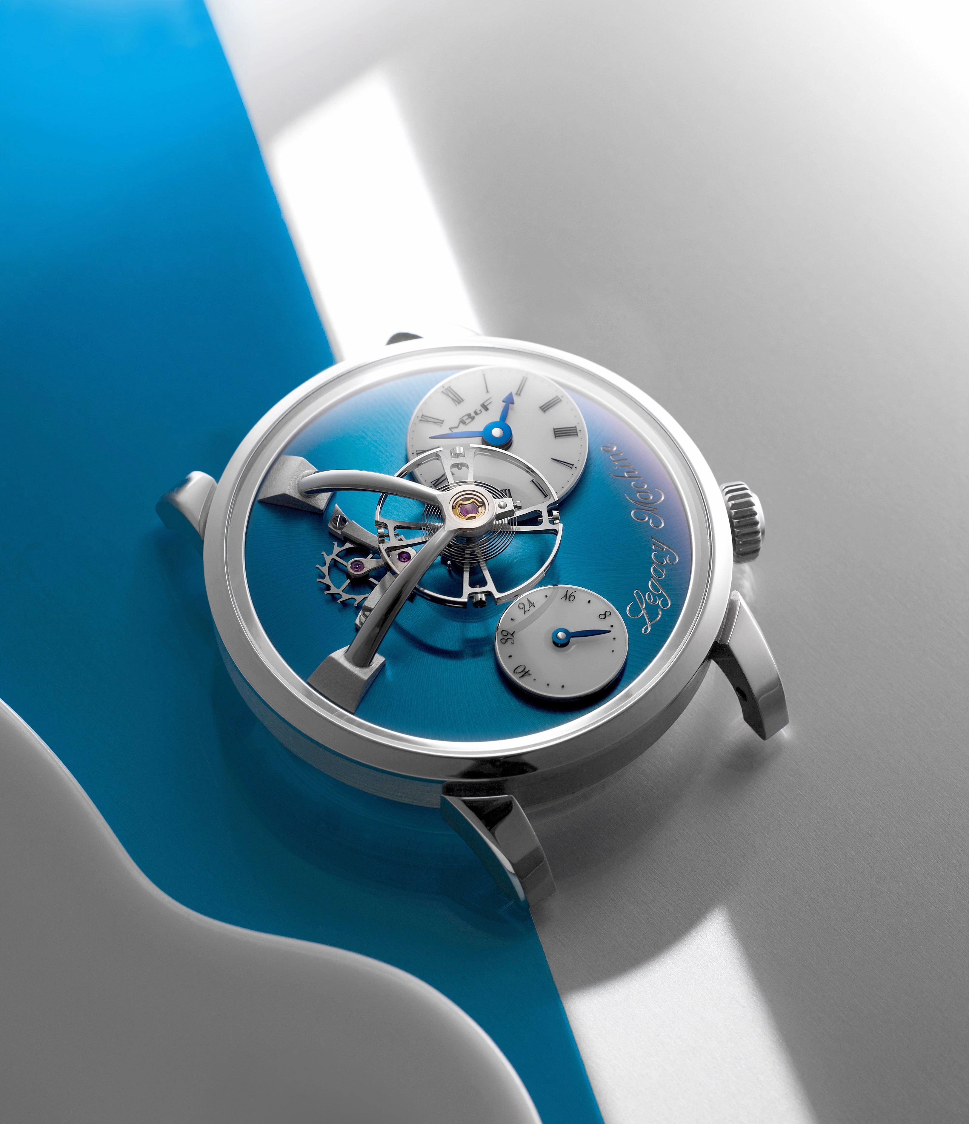 LM101 | 51.PL.W | 33/33 | Platinum