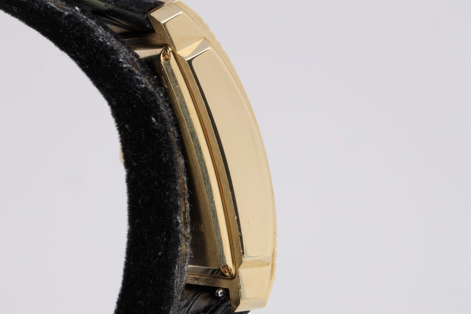 Mauboussin Fouga 18k Yellow Gold 30mm Watch (66.60g.)