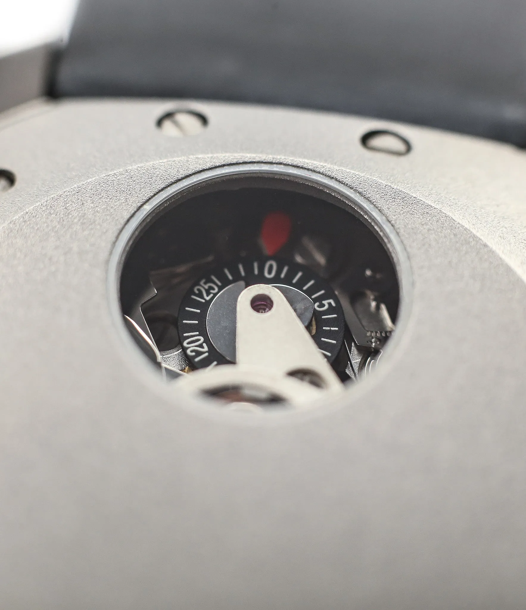 Muse International dHorlogerie (MIH) | Titanium