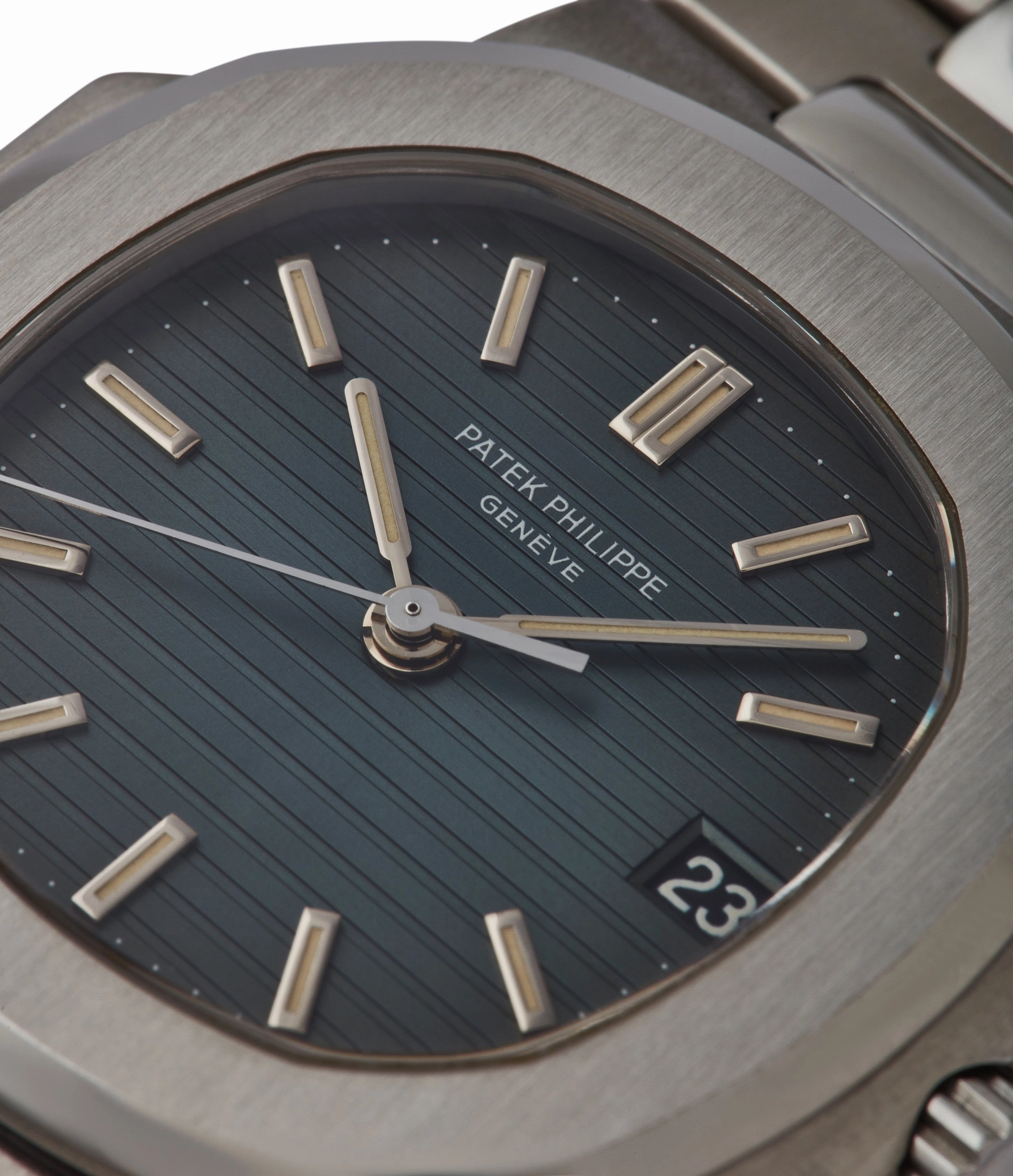 Nautilus 3800/1A | Steel
