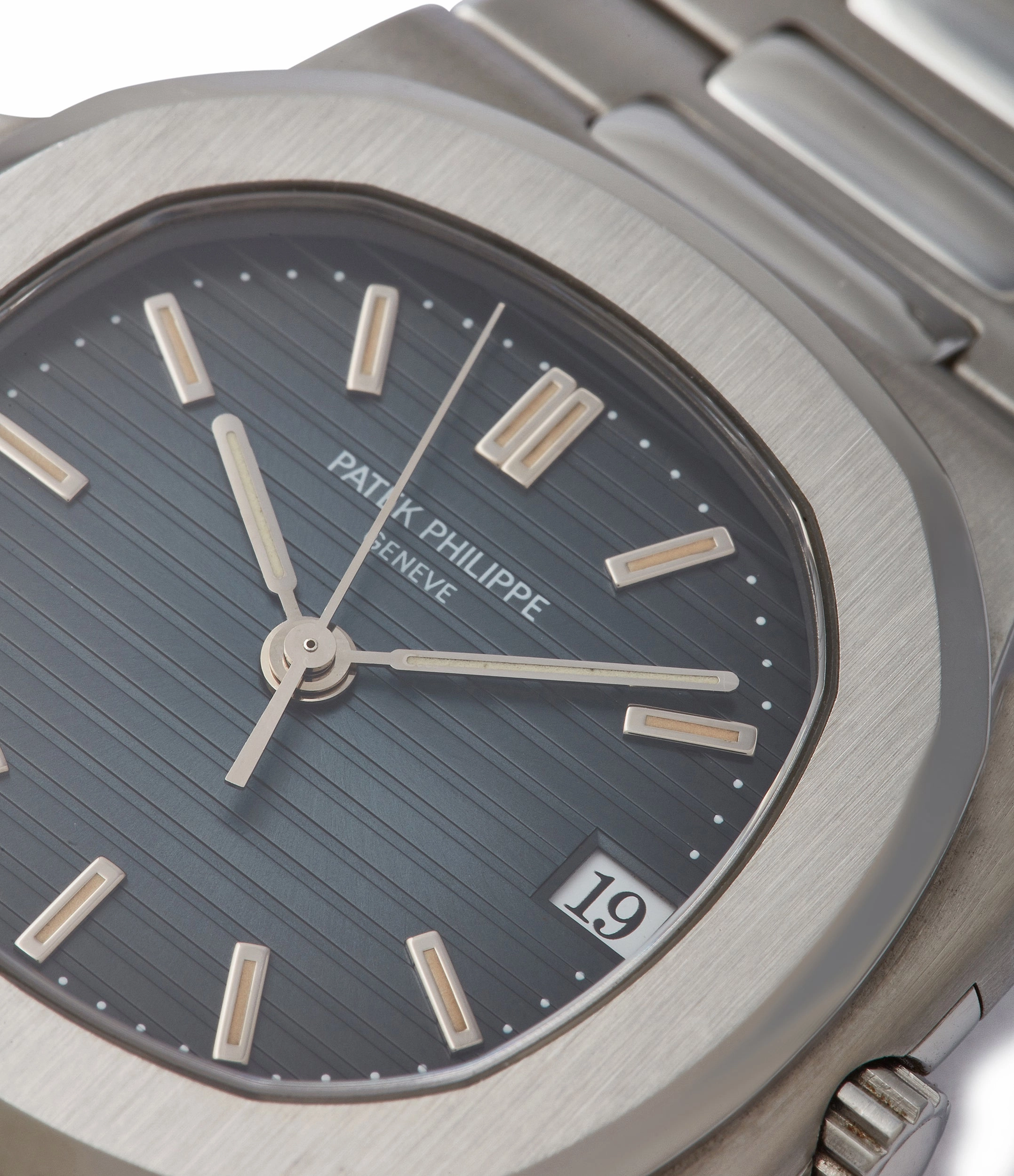Nautilus 3800/1A | Steel