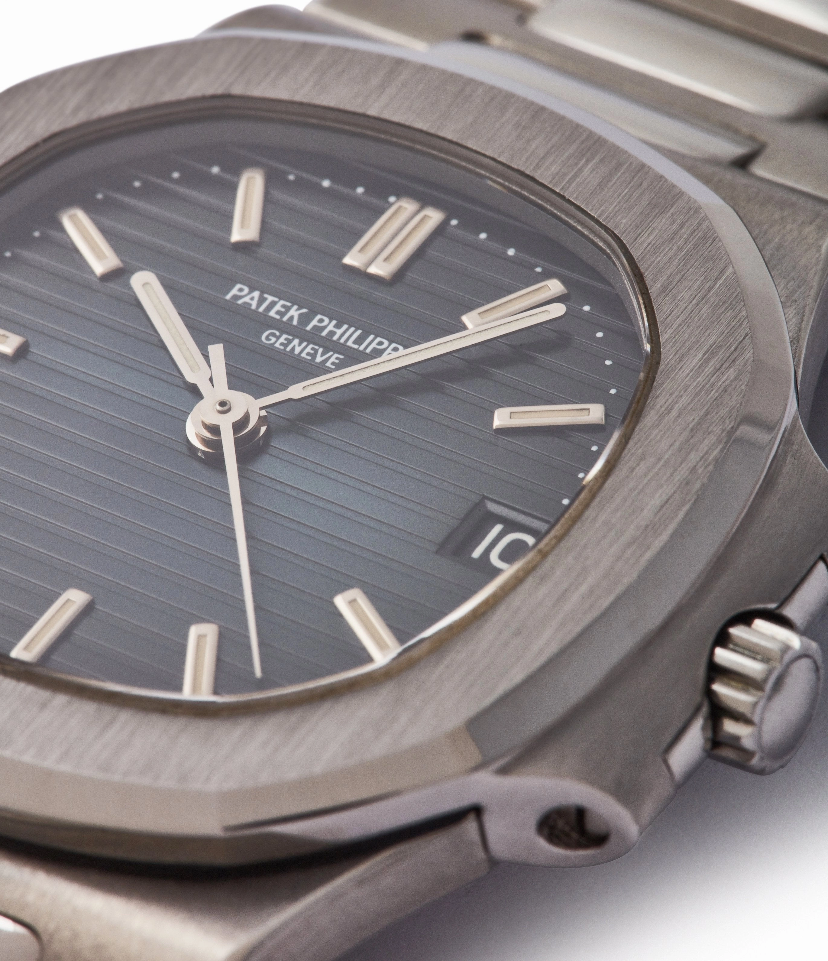 Nautilus 3800/1A | Steel