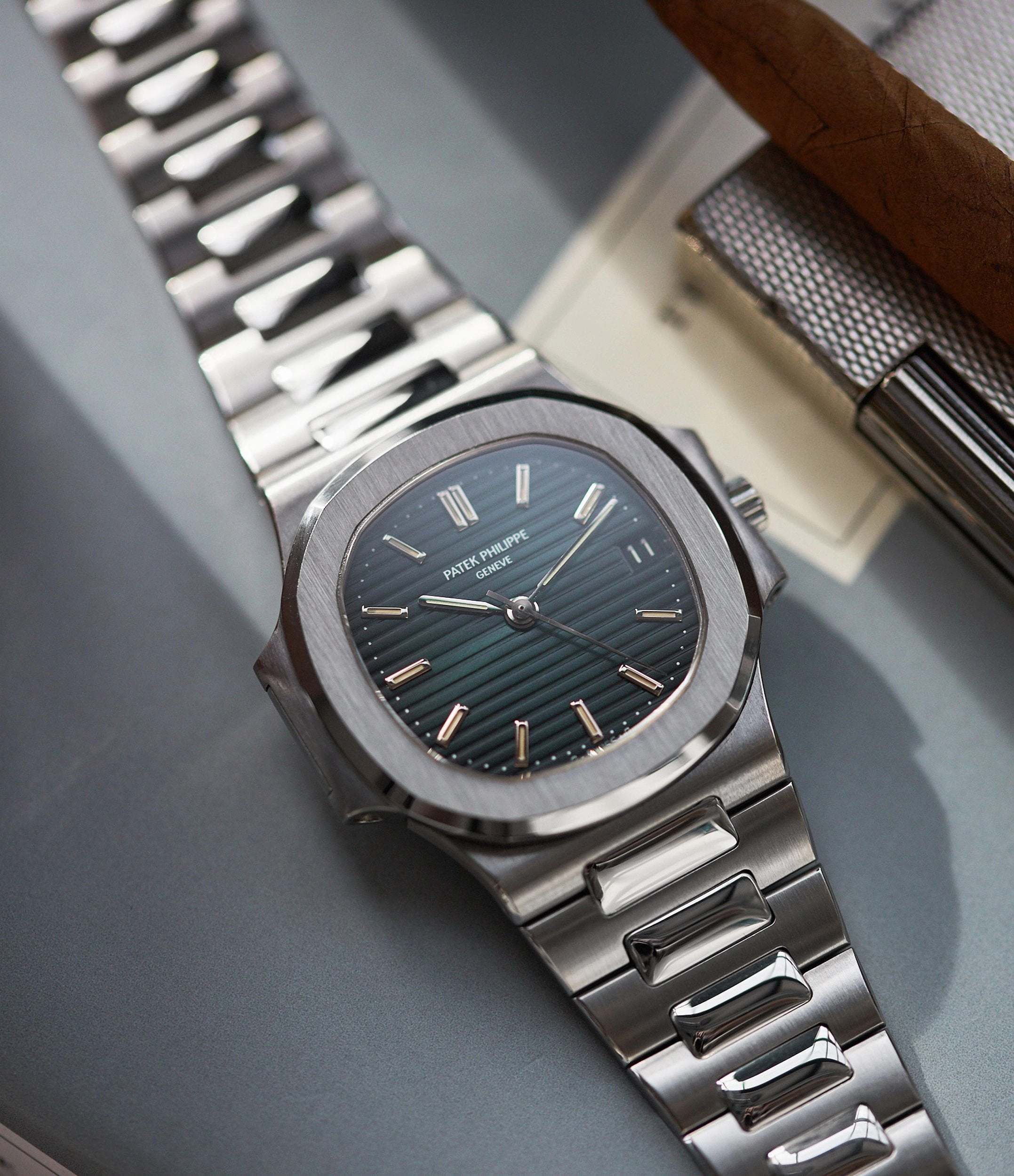 Nautilus 3800/1A | Steel