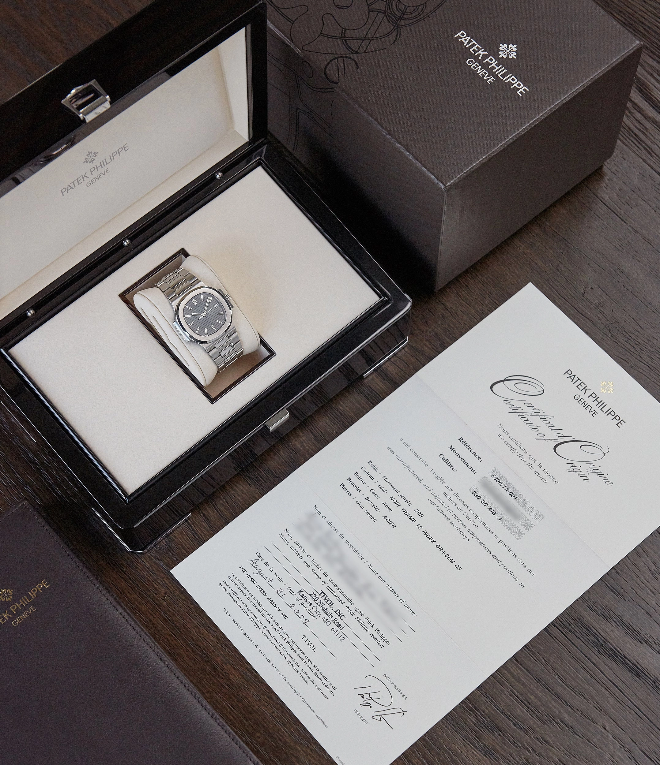 Nautilus 5800 | Steel