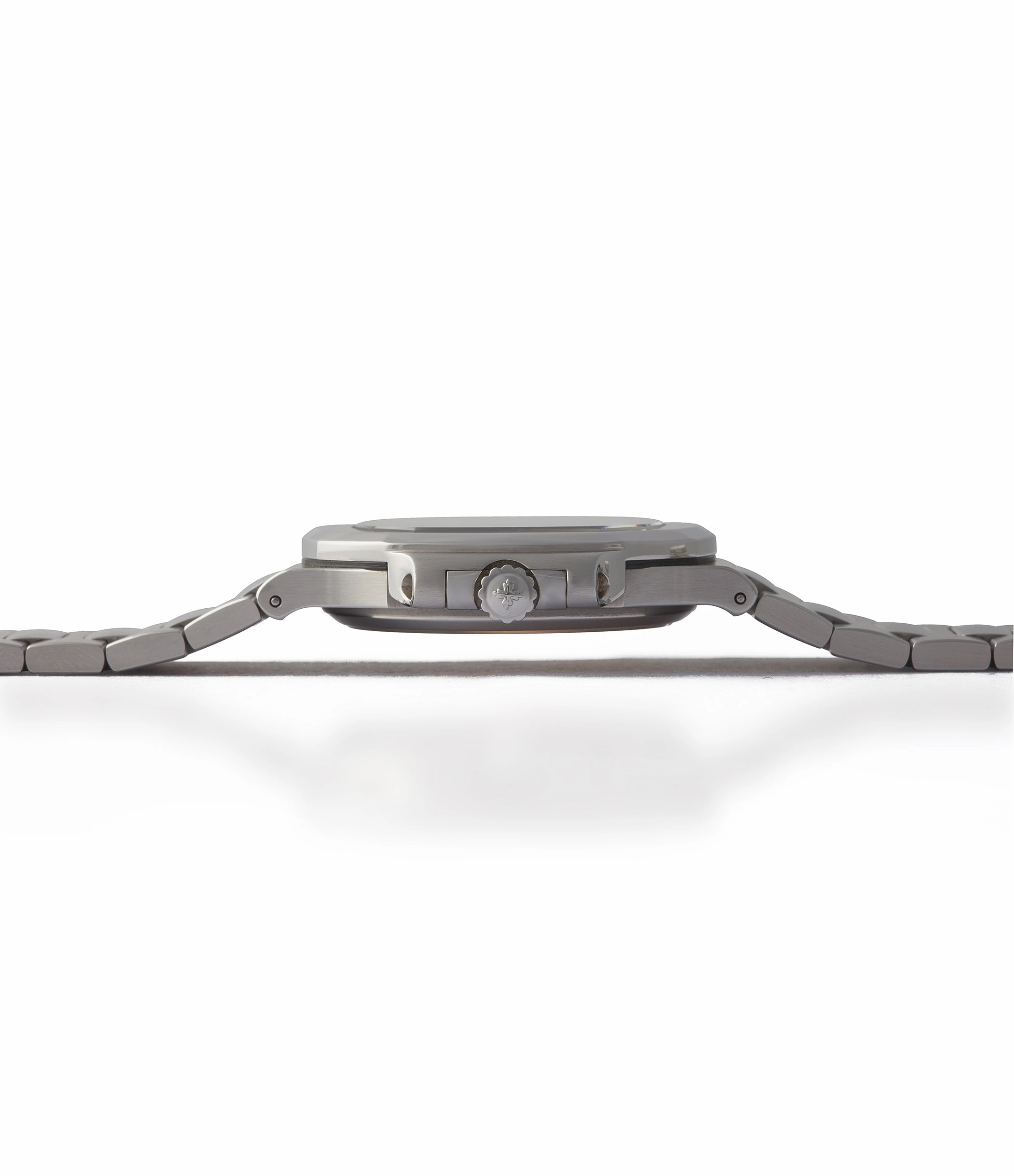 Nautilus 5800 | Steel