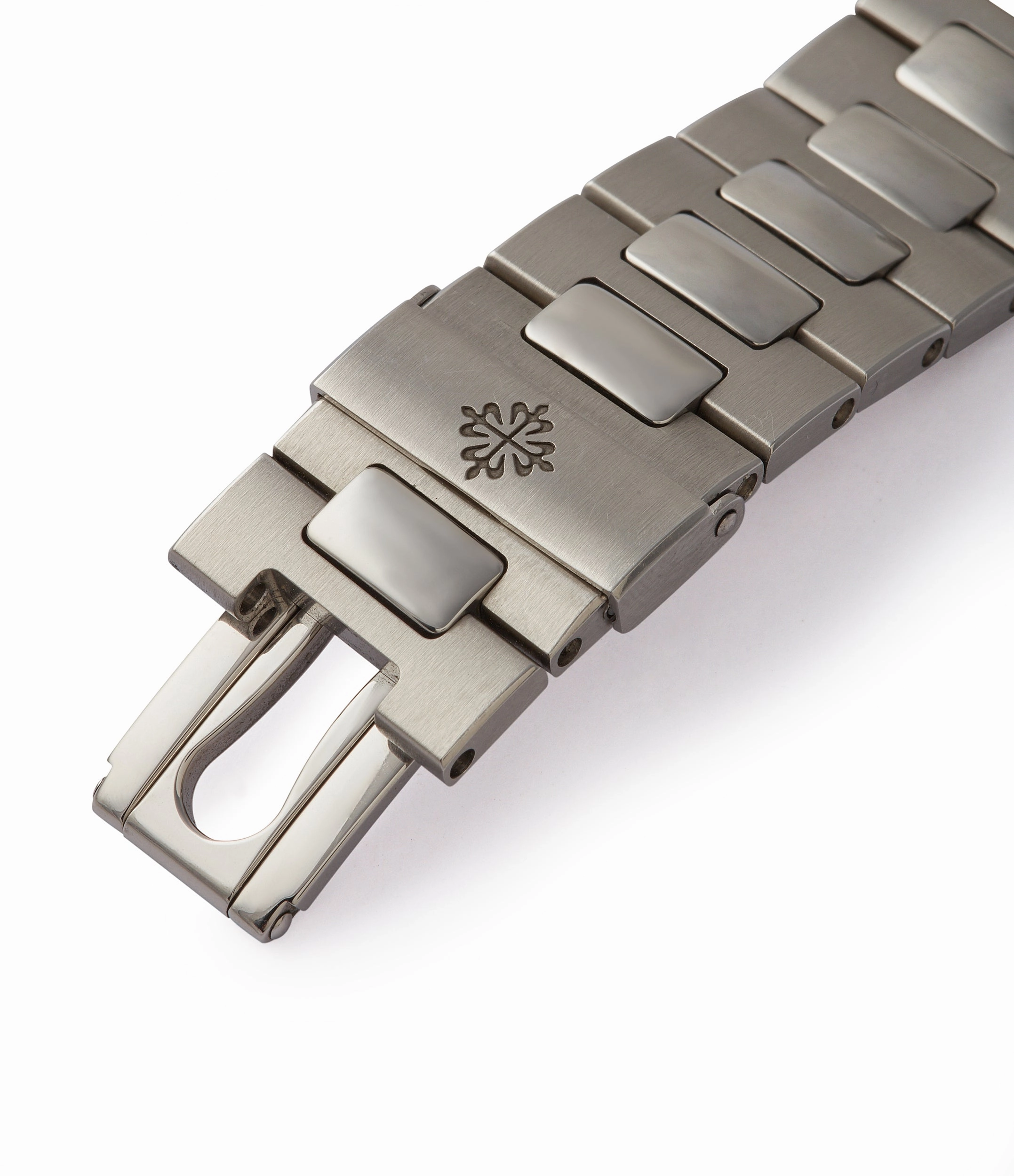 Nautilus 5800 | Steel