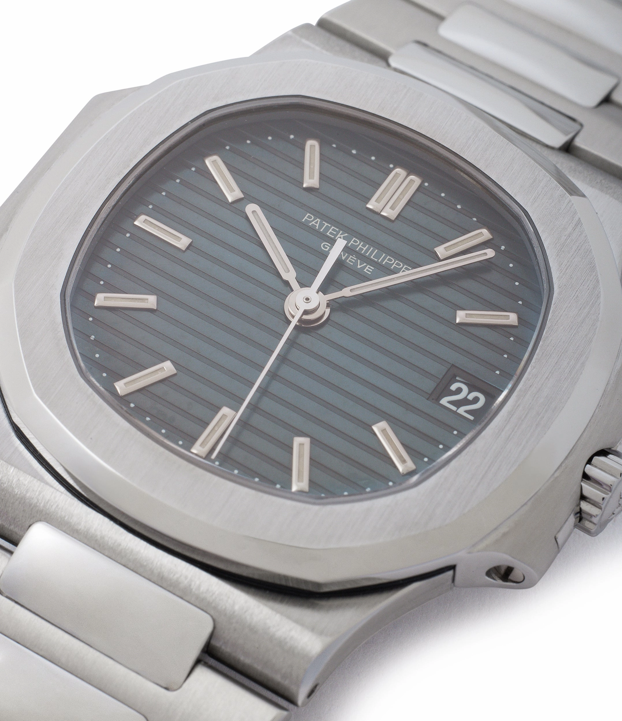 Nautilus | 3800 | Steel