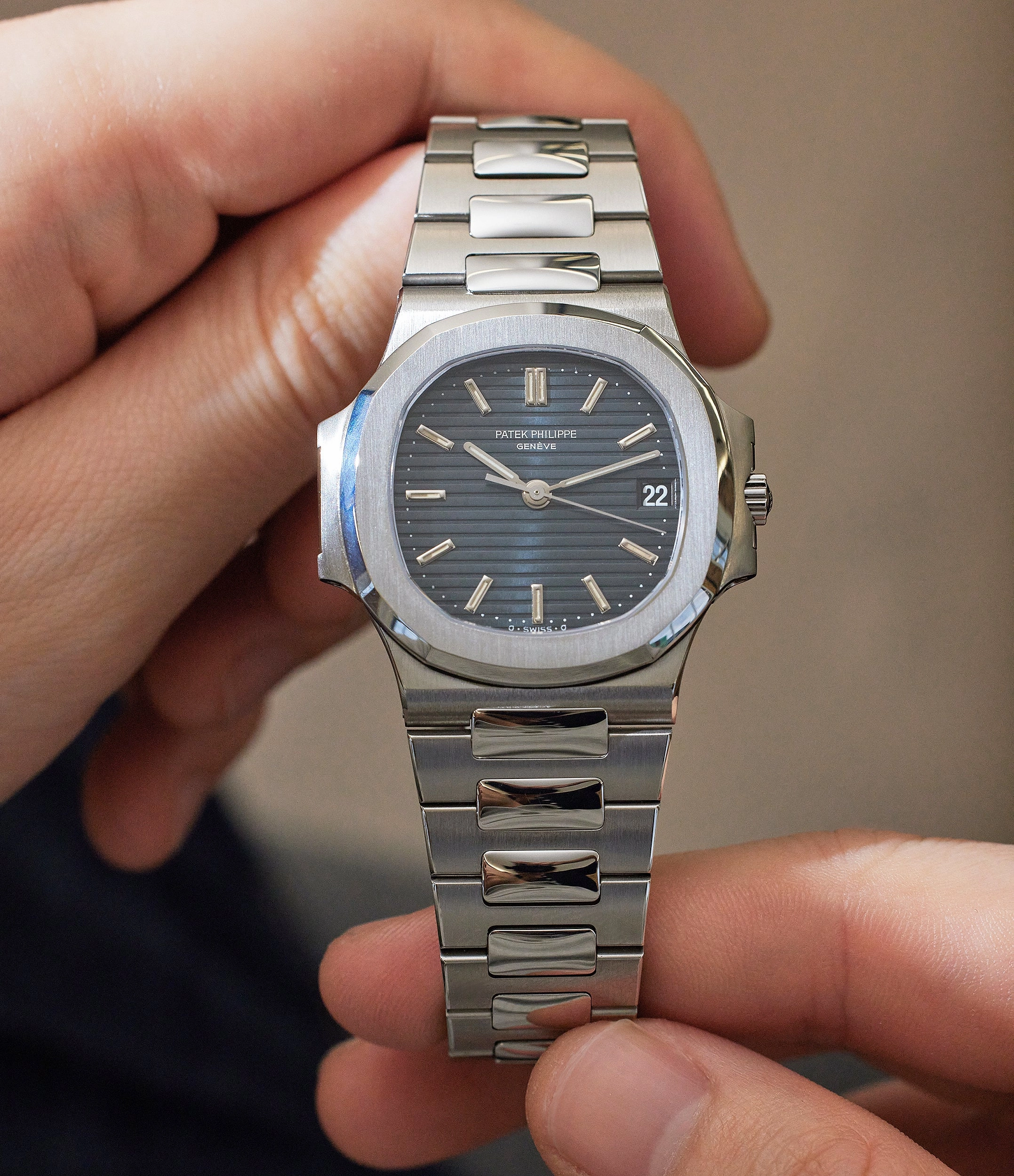 Nautilus | 3800 | Steel