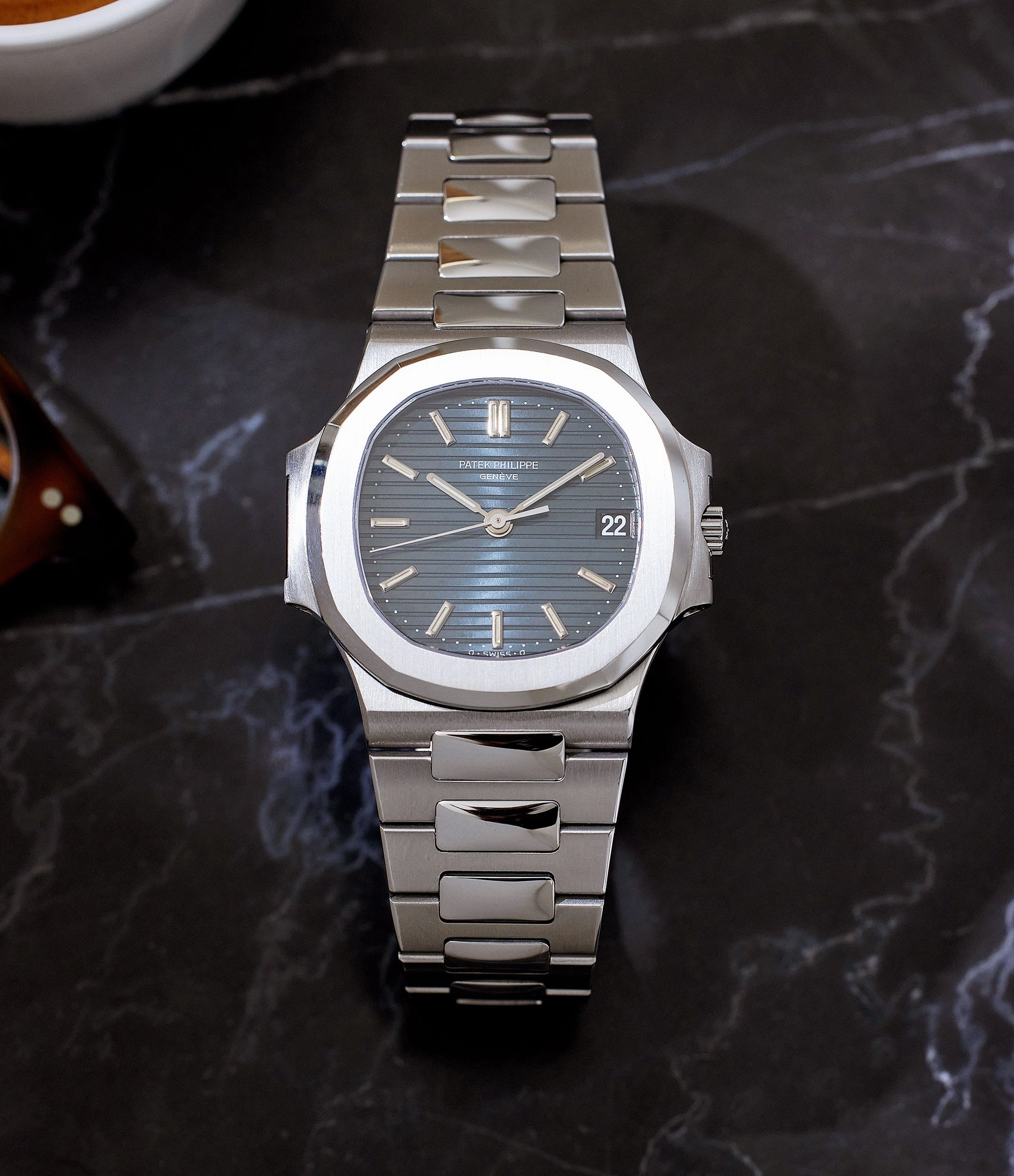 Nautilus | 3800 | Steel