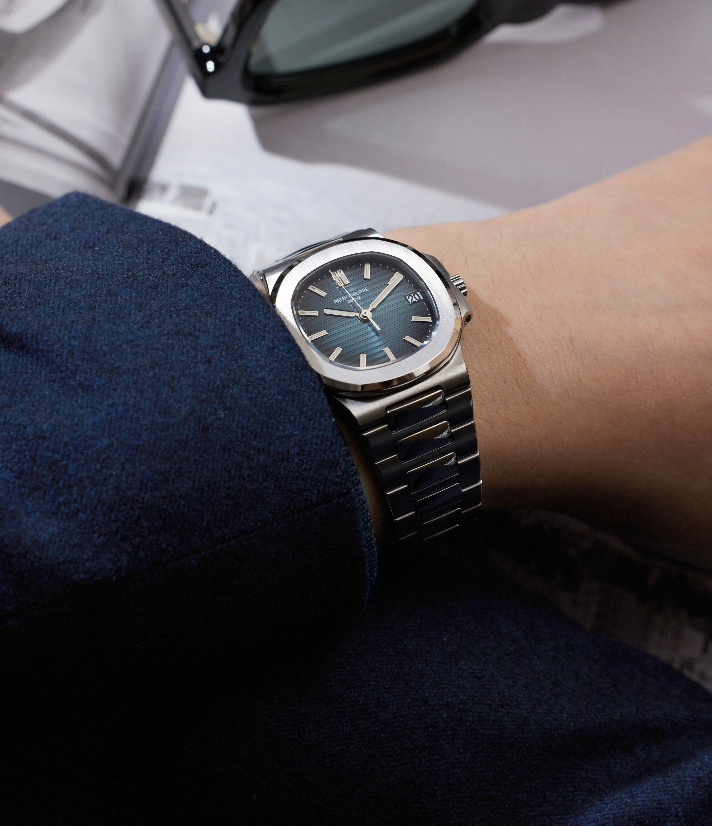Nautilus | 5800 | Stainless Steel
