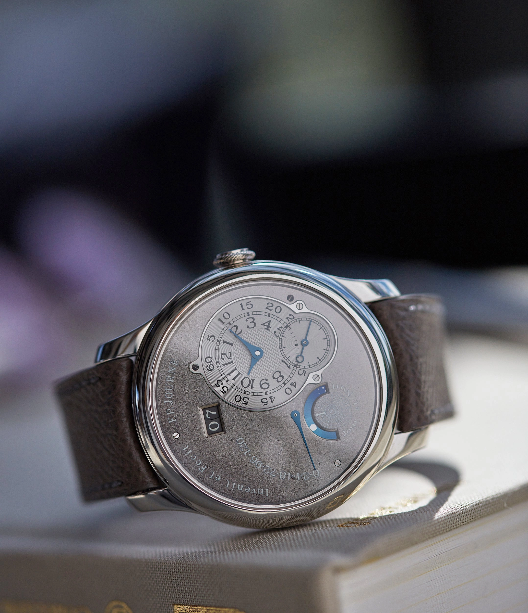 Octa Jour et Nuit | Ruthenium Dial | 40mm | Platinum