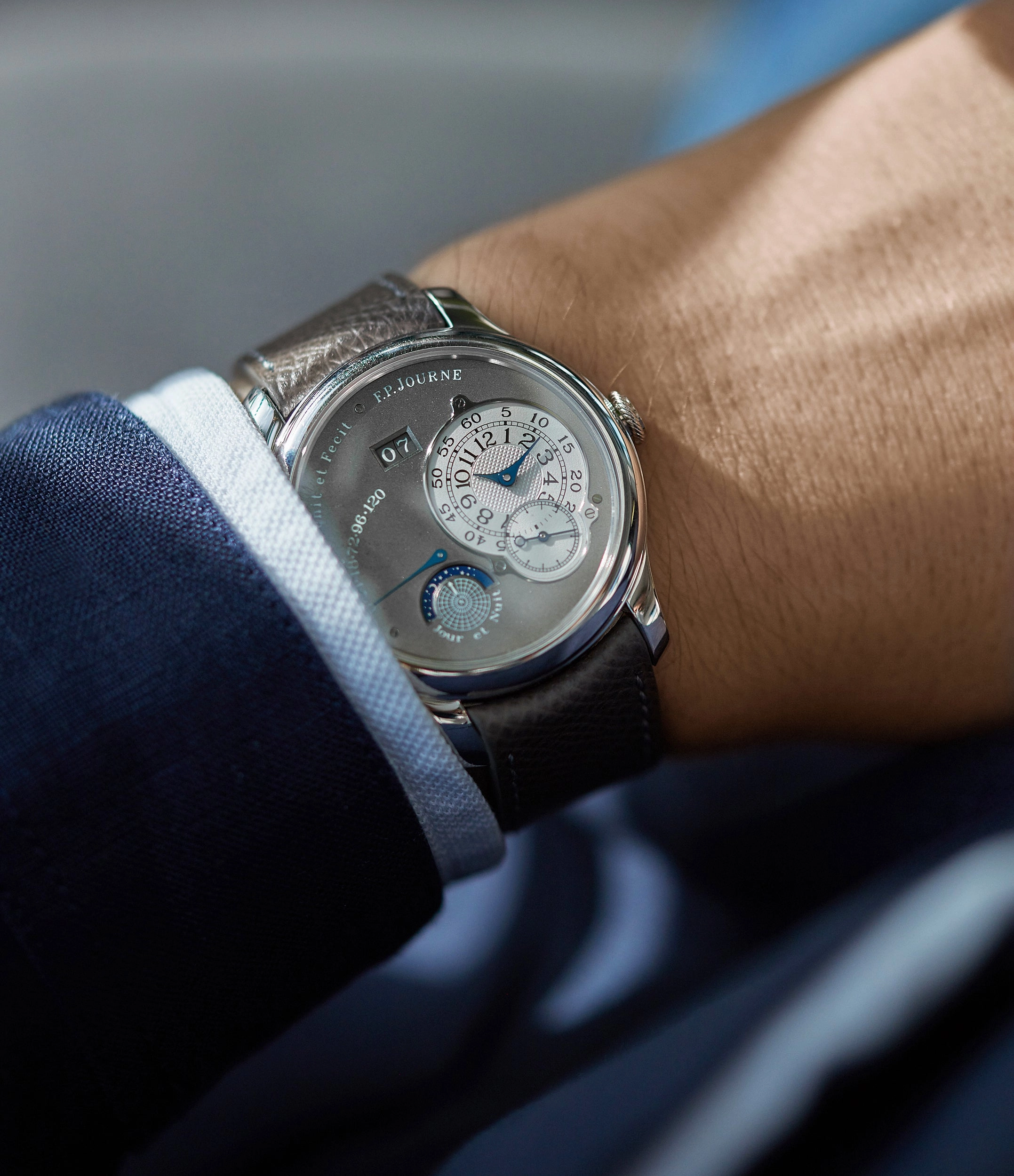 Octa Jour et Nuit | Ruthenium Dial | 40mm | Platinum