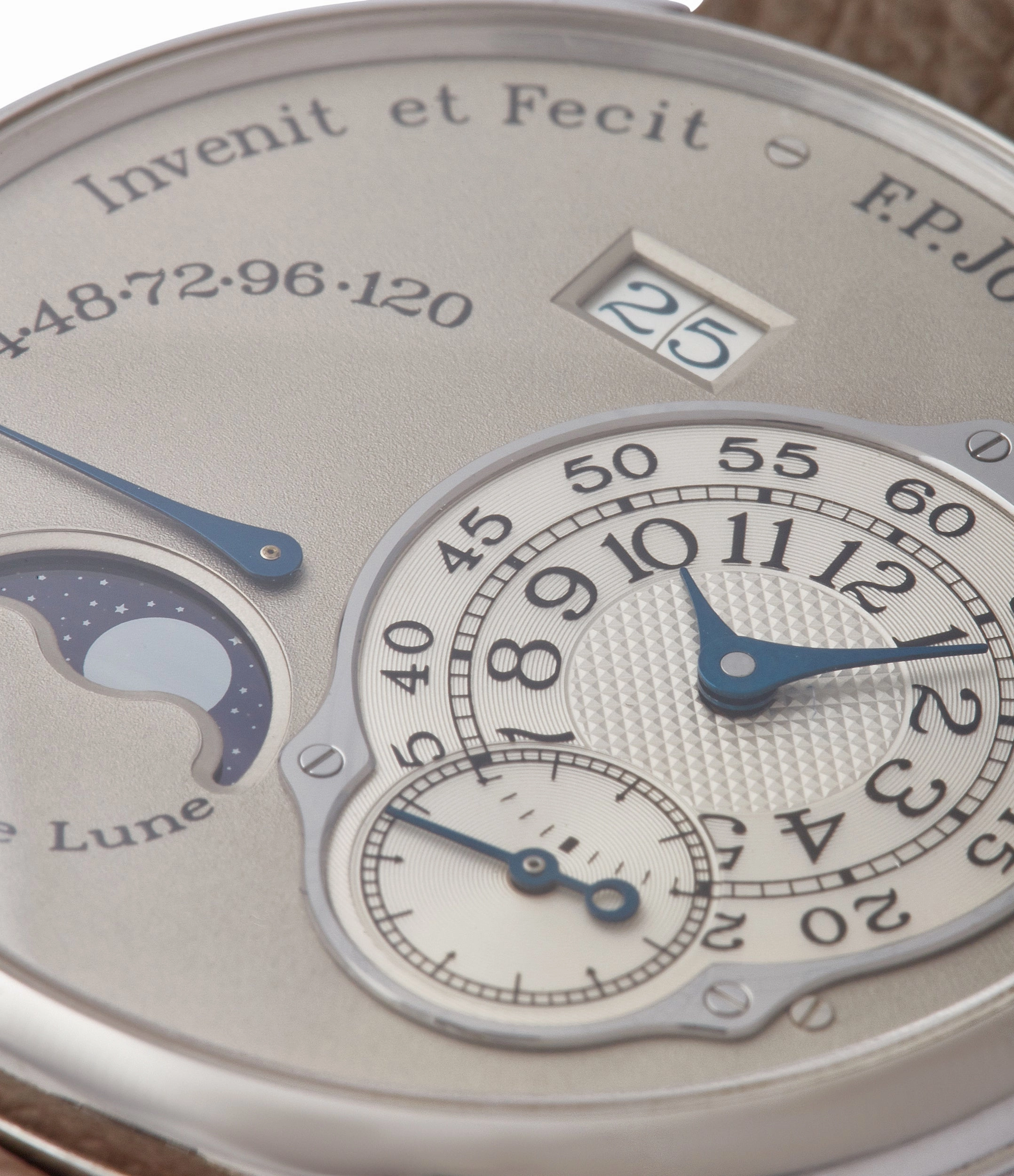 Octa Lune | 38mm | Platinum
