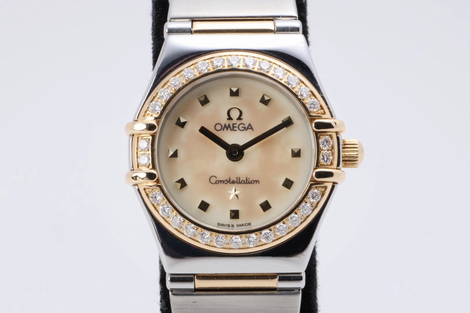 Omega Constellation 895.1243 Stainless Steel & 18k Yellow Gold 22mm Watch
