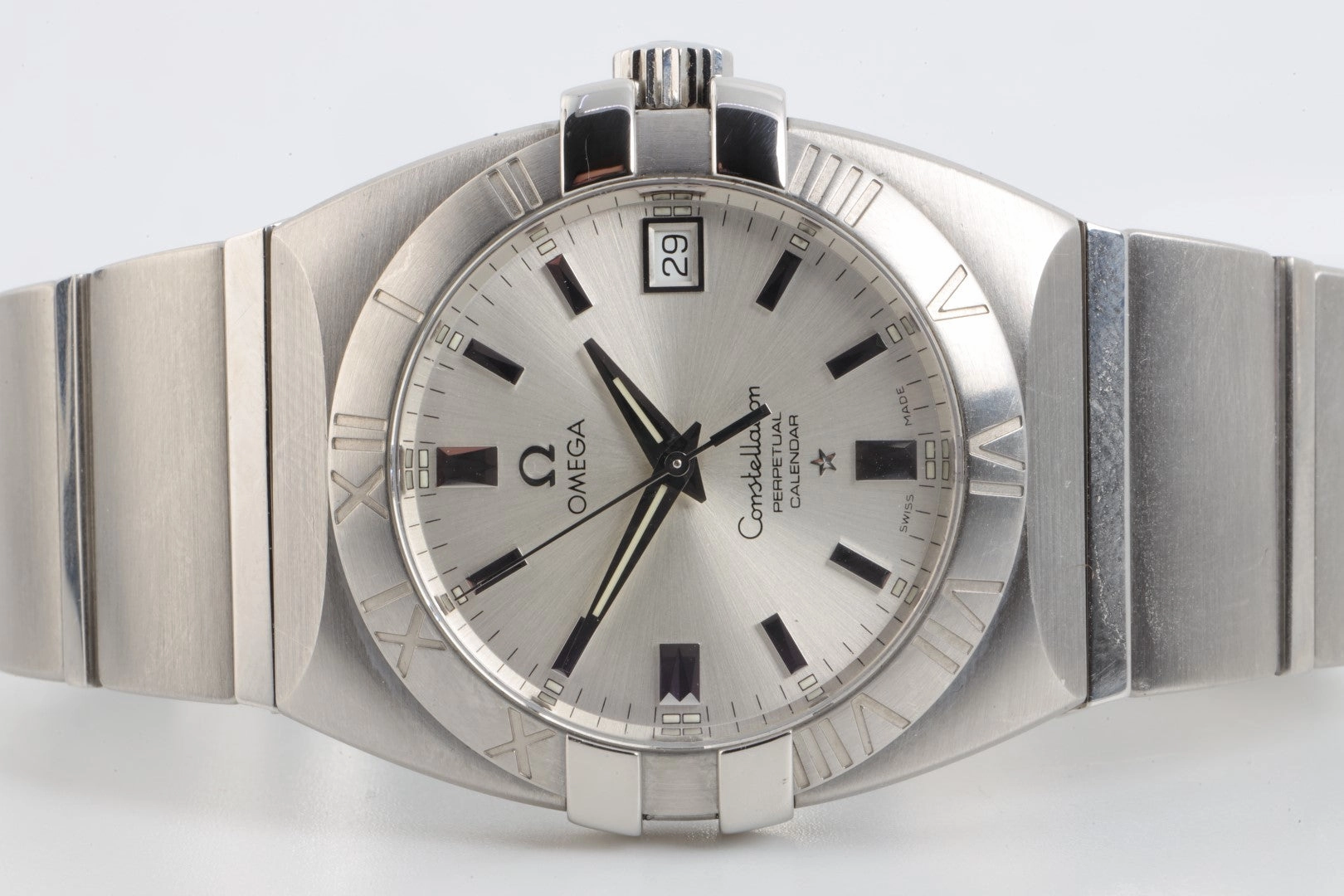 Omega Constellation Double Eagle Perpetual Calendar 396.1204 35mm Watch 1998