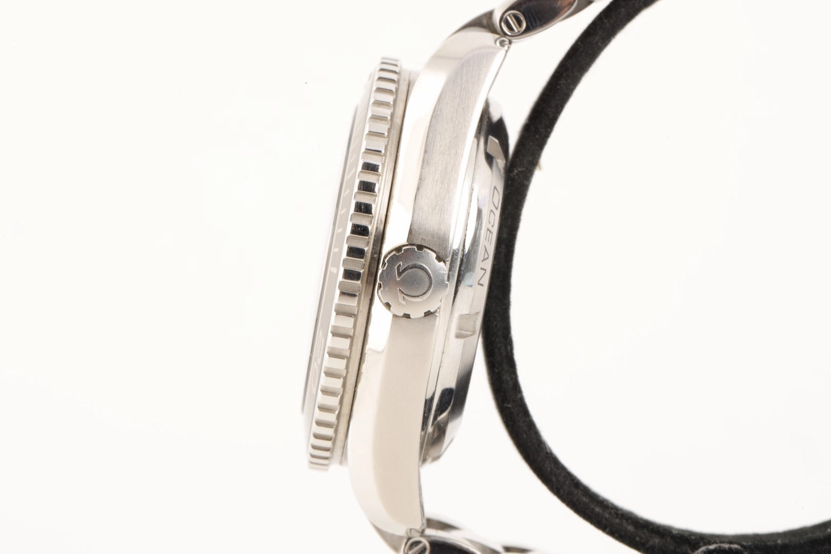 Omega Seamaster Planet Ocean 232.23.40.21.01.003 Stainless 42mm Men's Watch