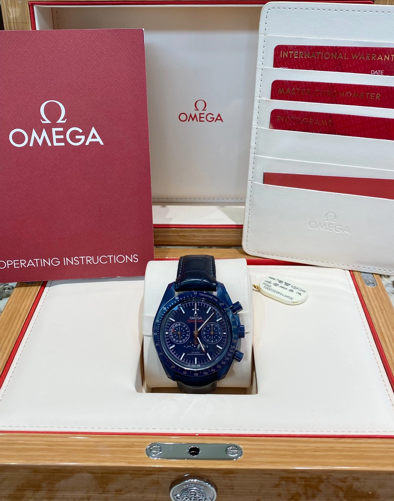 Omega Speedmaster Moonphase Blue Side of the Moon