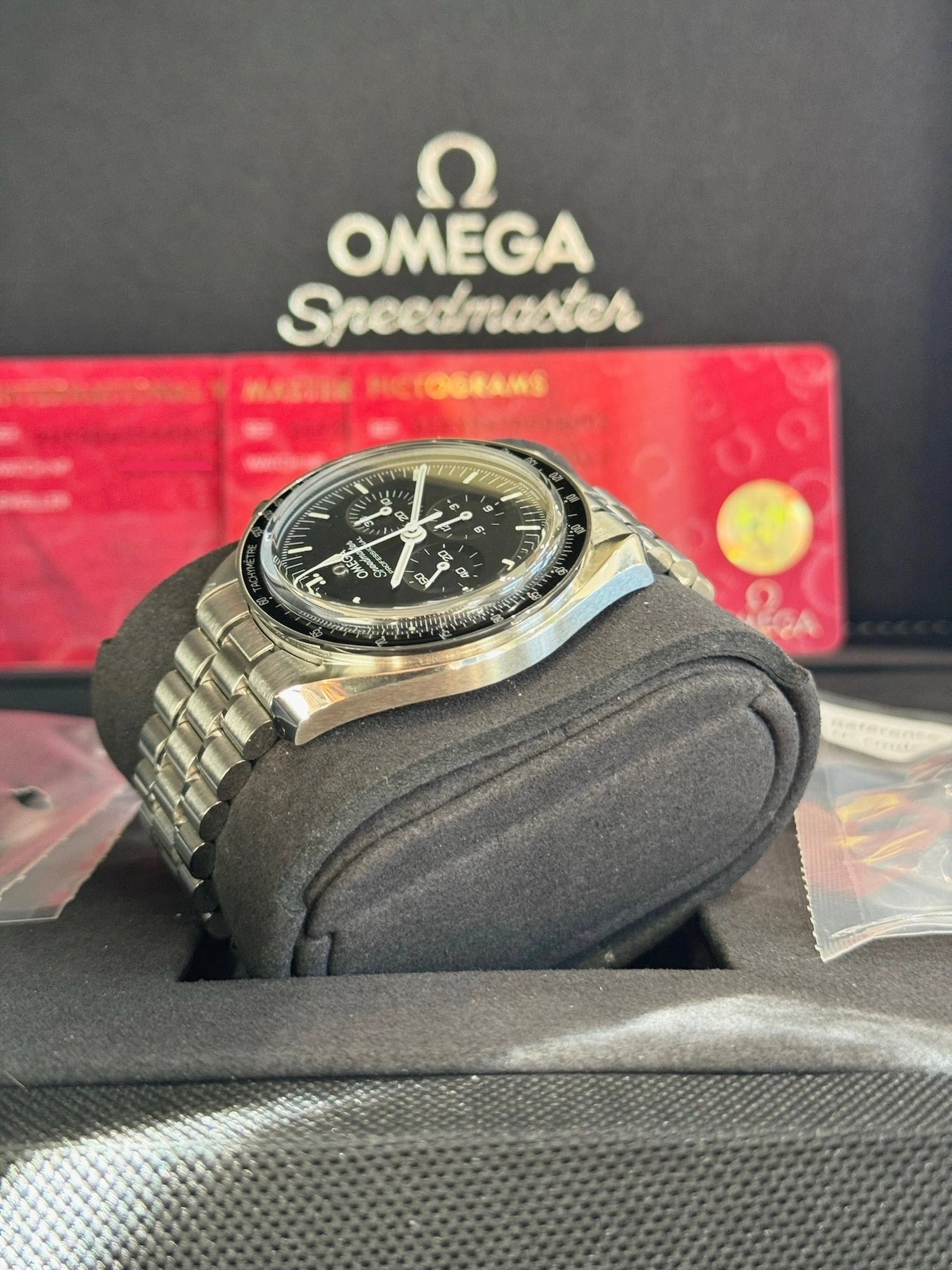 Omega Speedmaster Moonwatch