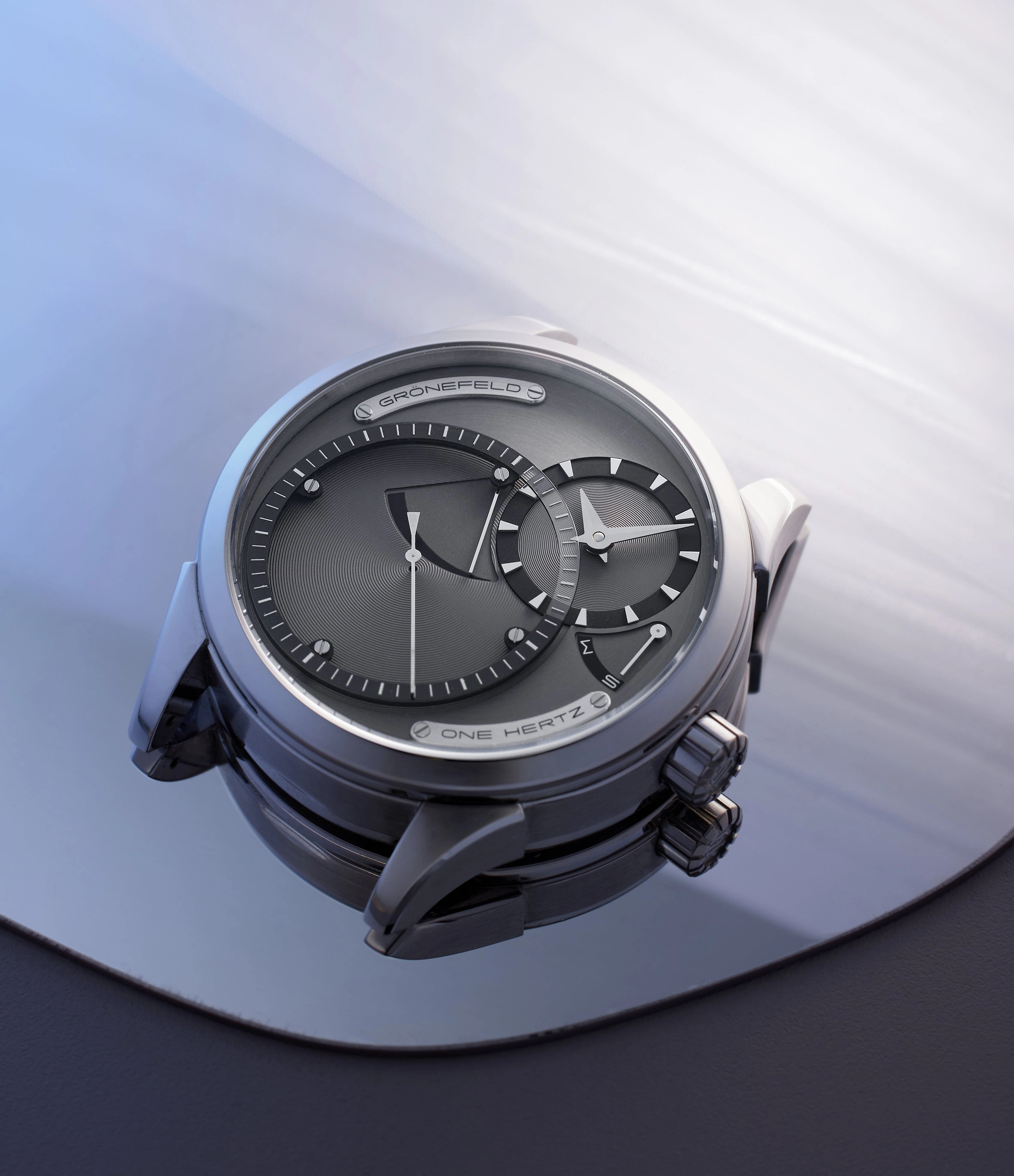 One Hertz 1912 | Stainless Steel