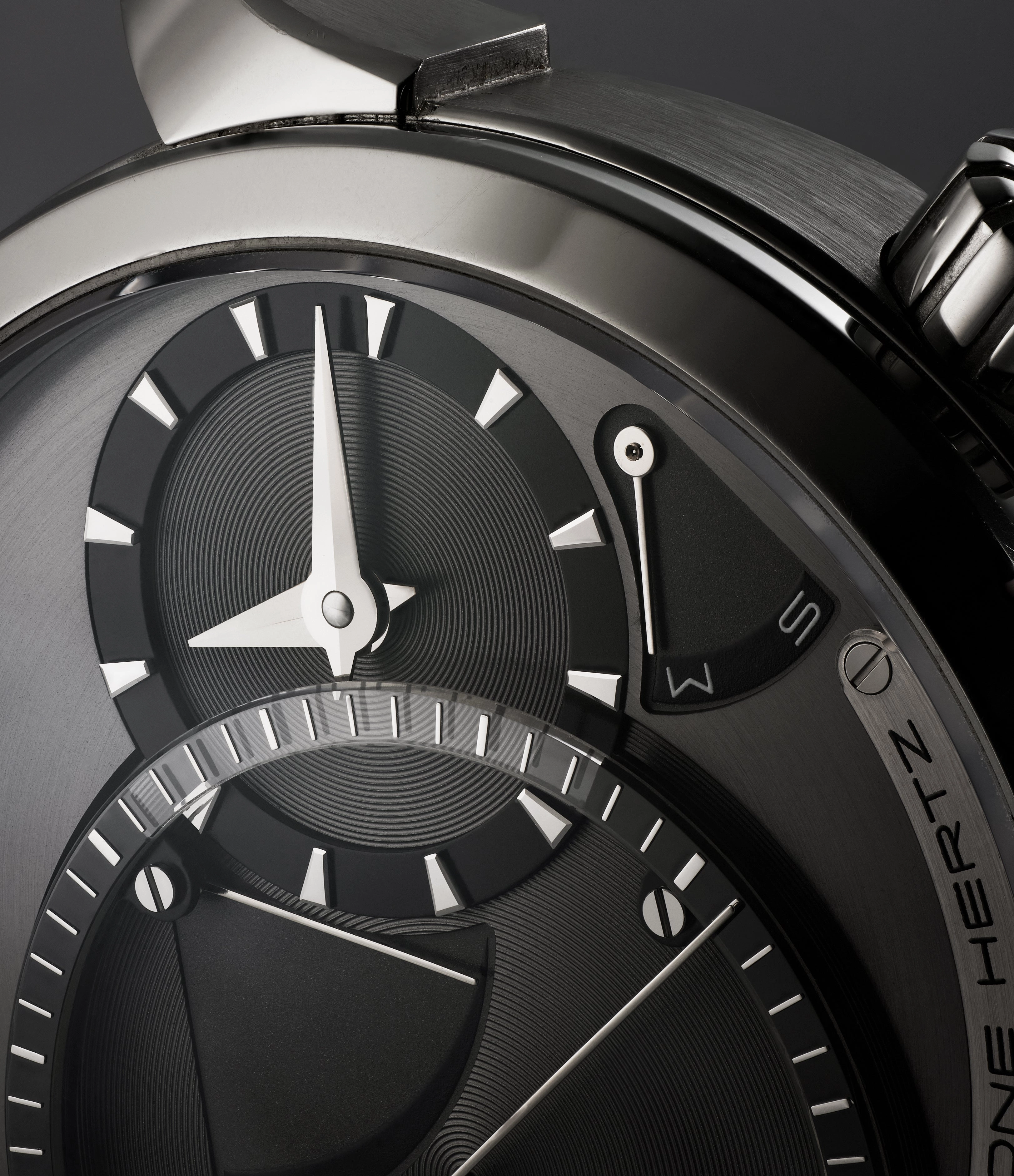 One Hertz 1912 | Stainless Steel