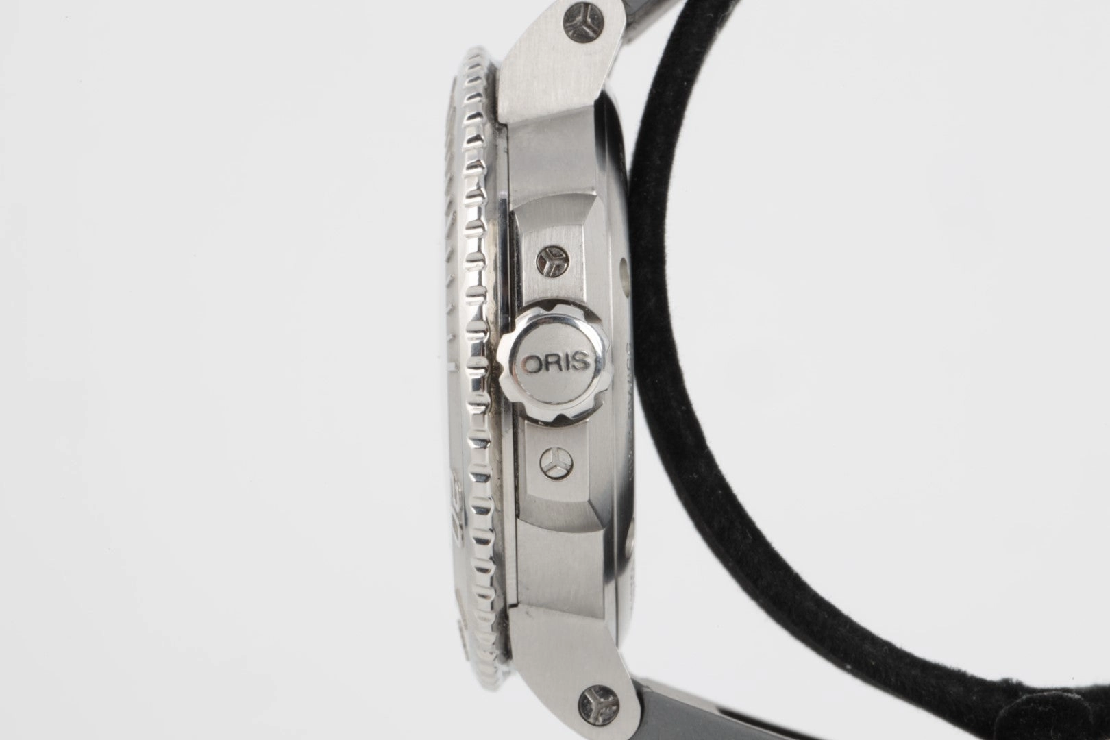 Oris 7730 Aquis Date Relief Watch 43.5mm