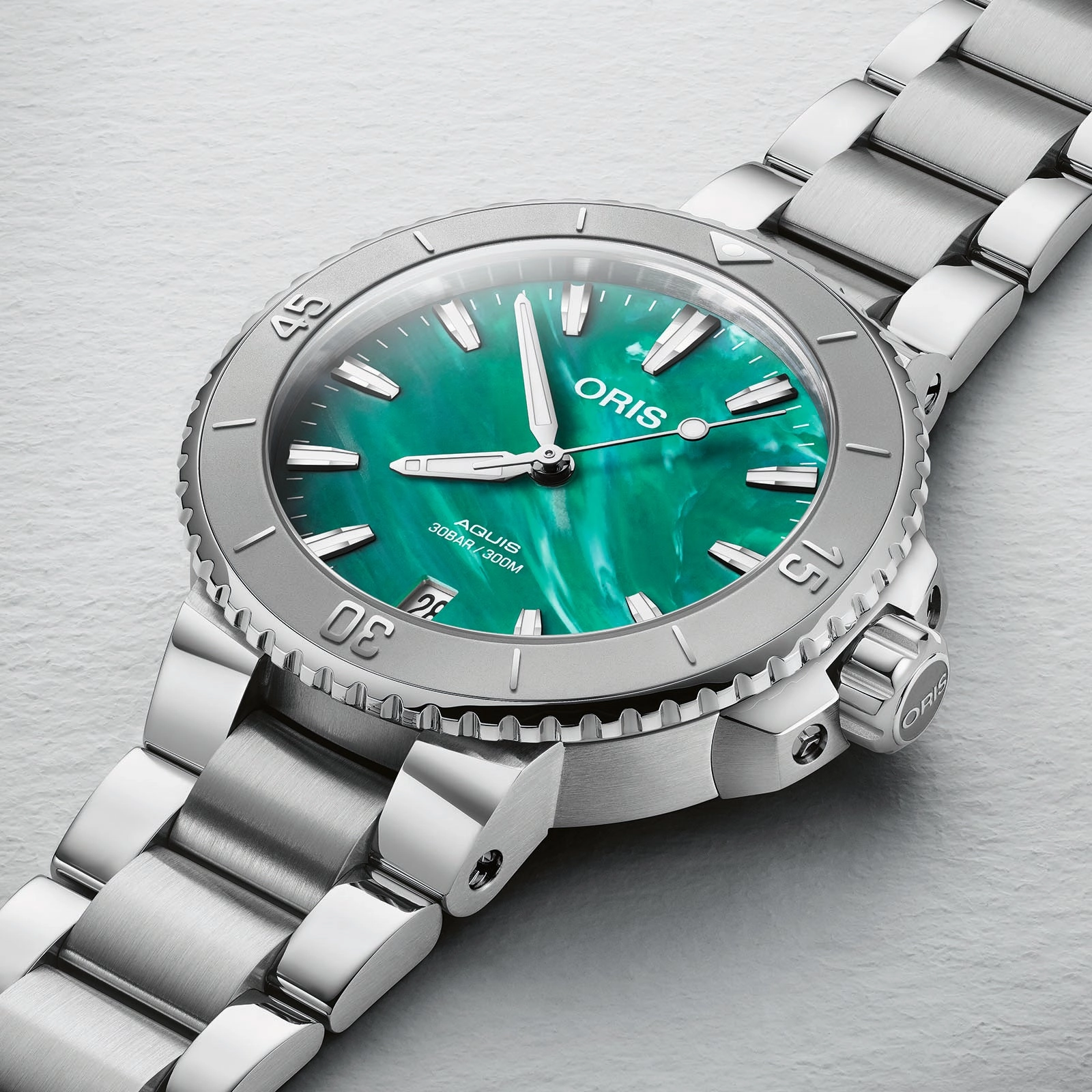 Oris X Bracenet Aquis (36.5mm)